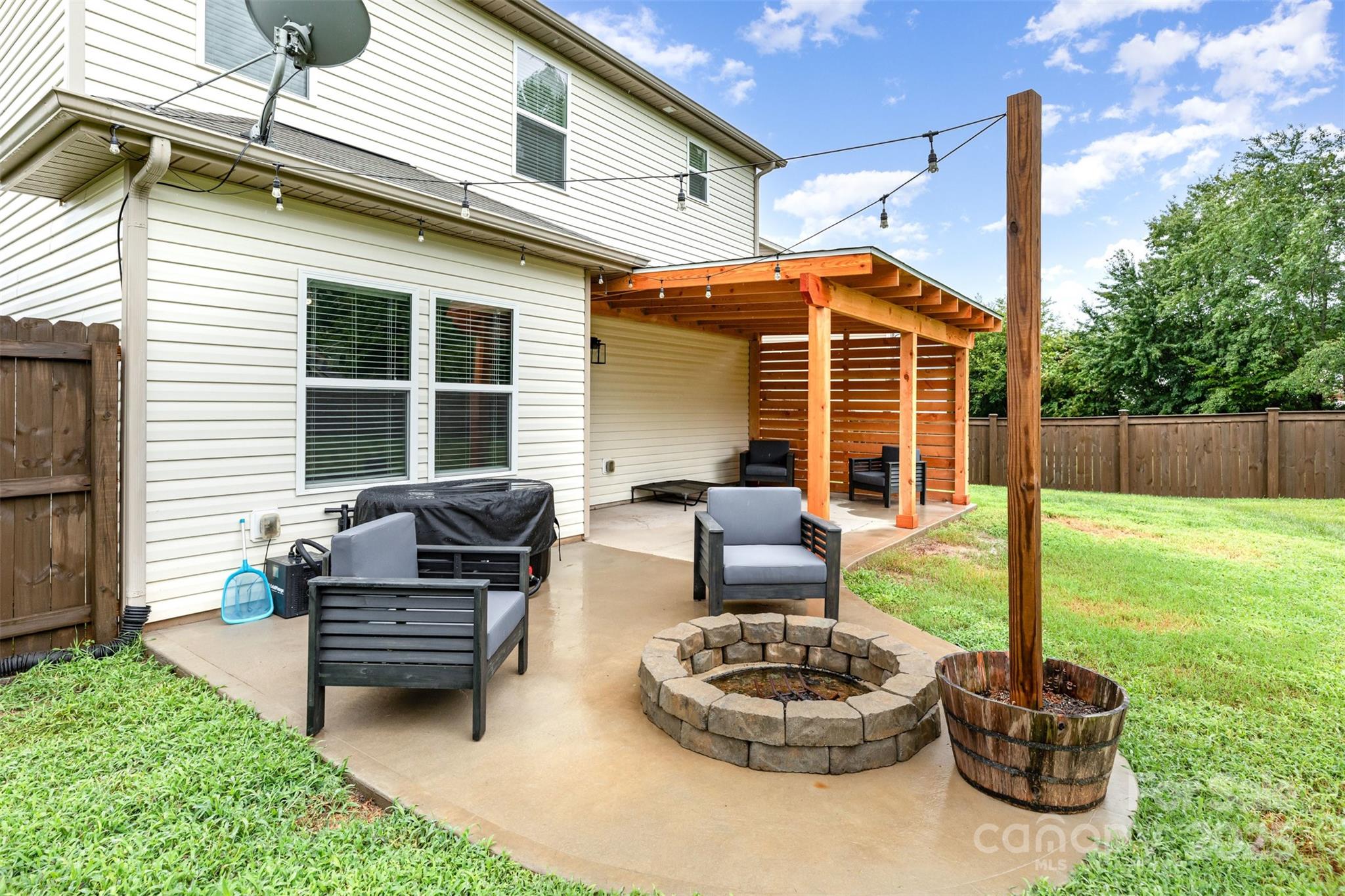 862 Georgia Oak Lane