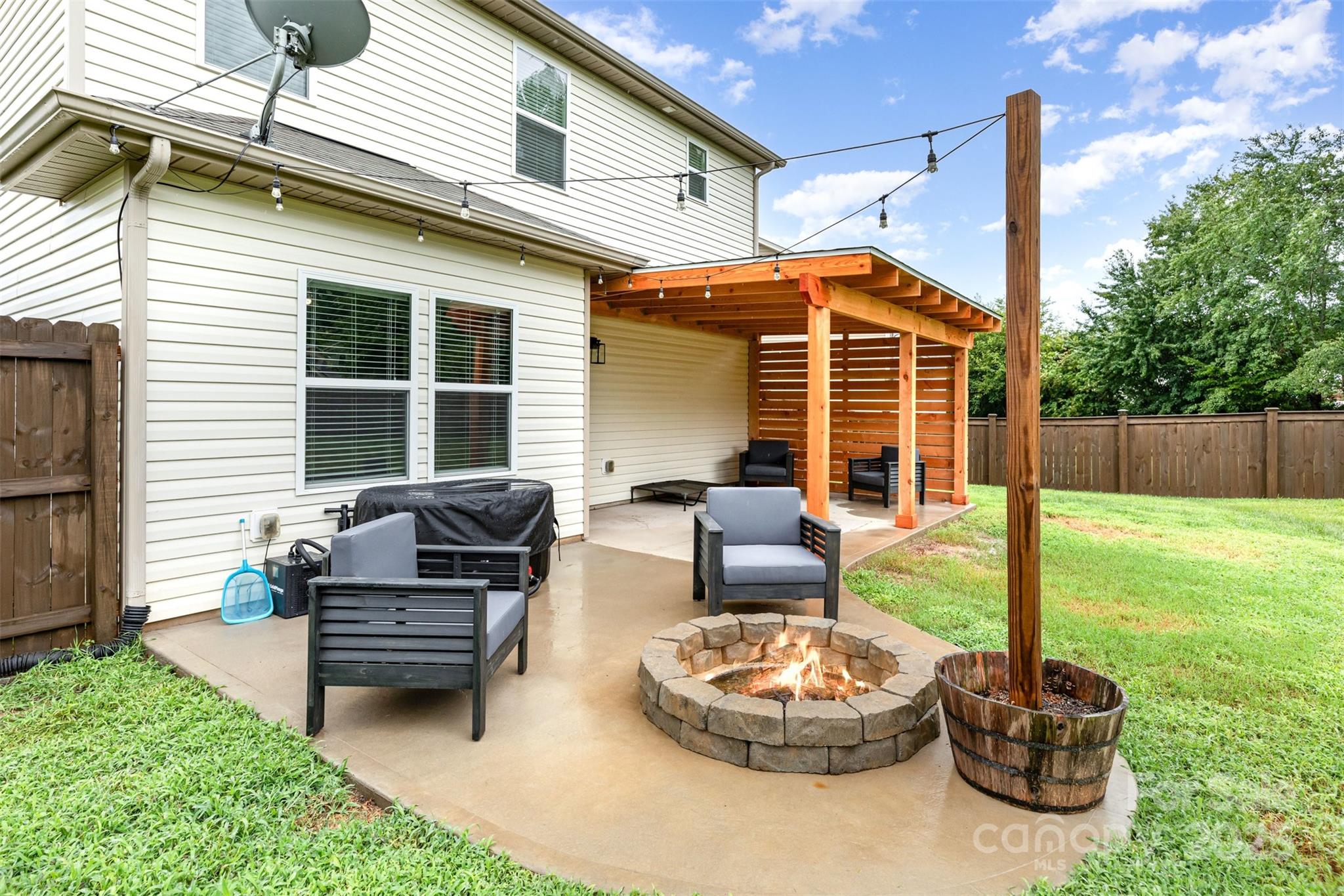 862 Georgia Oak Lane