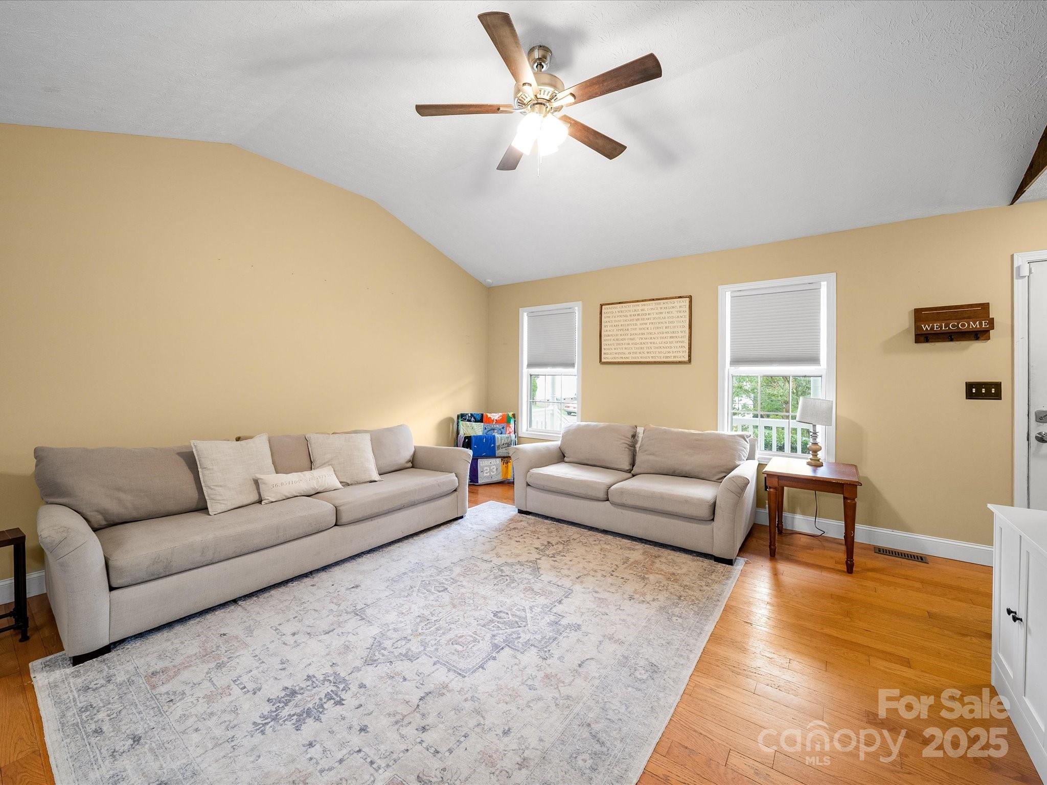 640 Loch Lomond Circle