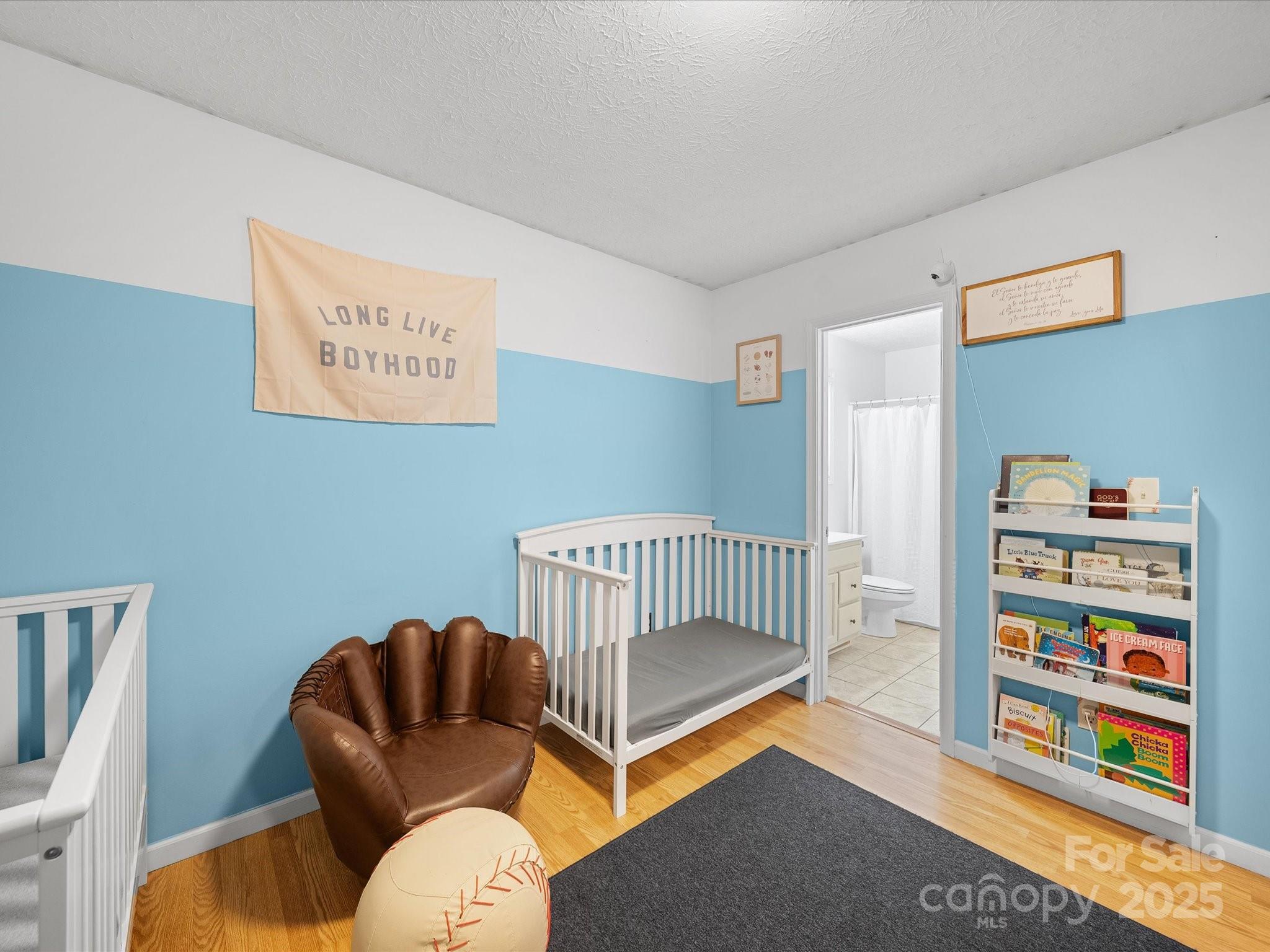 640 Loch Lomond Circle