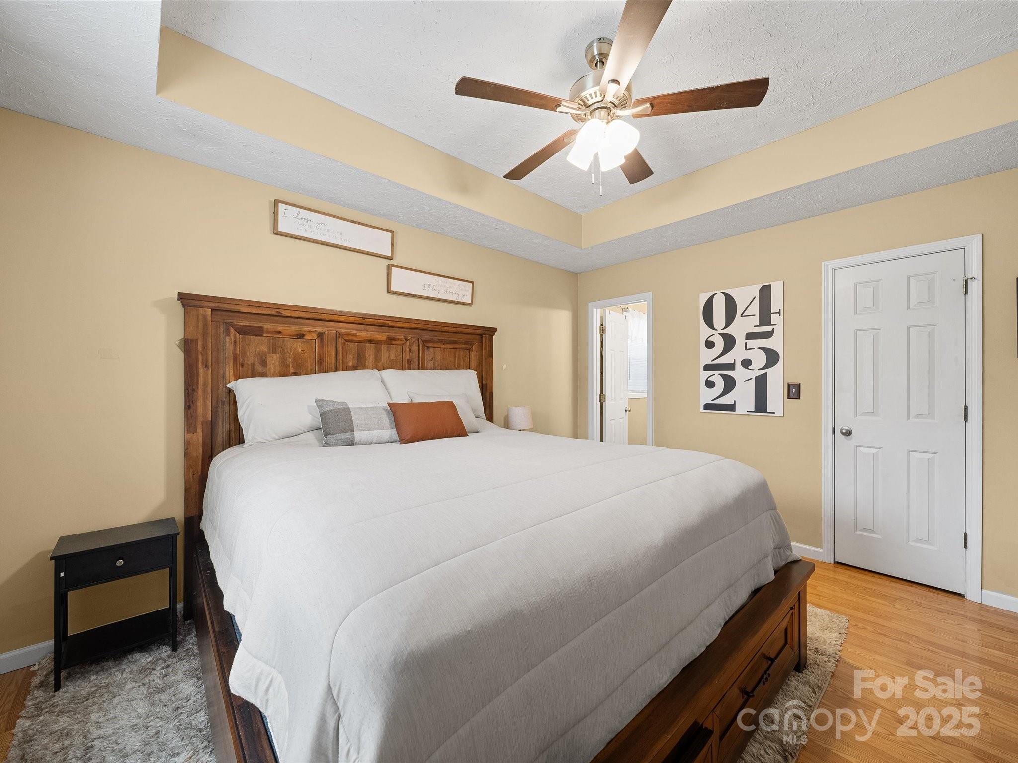 640 Loch Lomond Circle