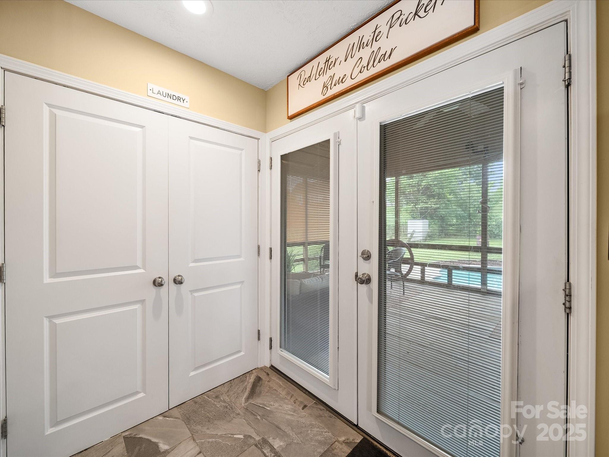 640 Loch Lomond Circle