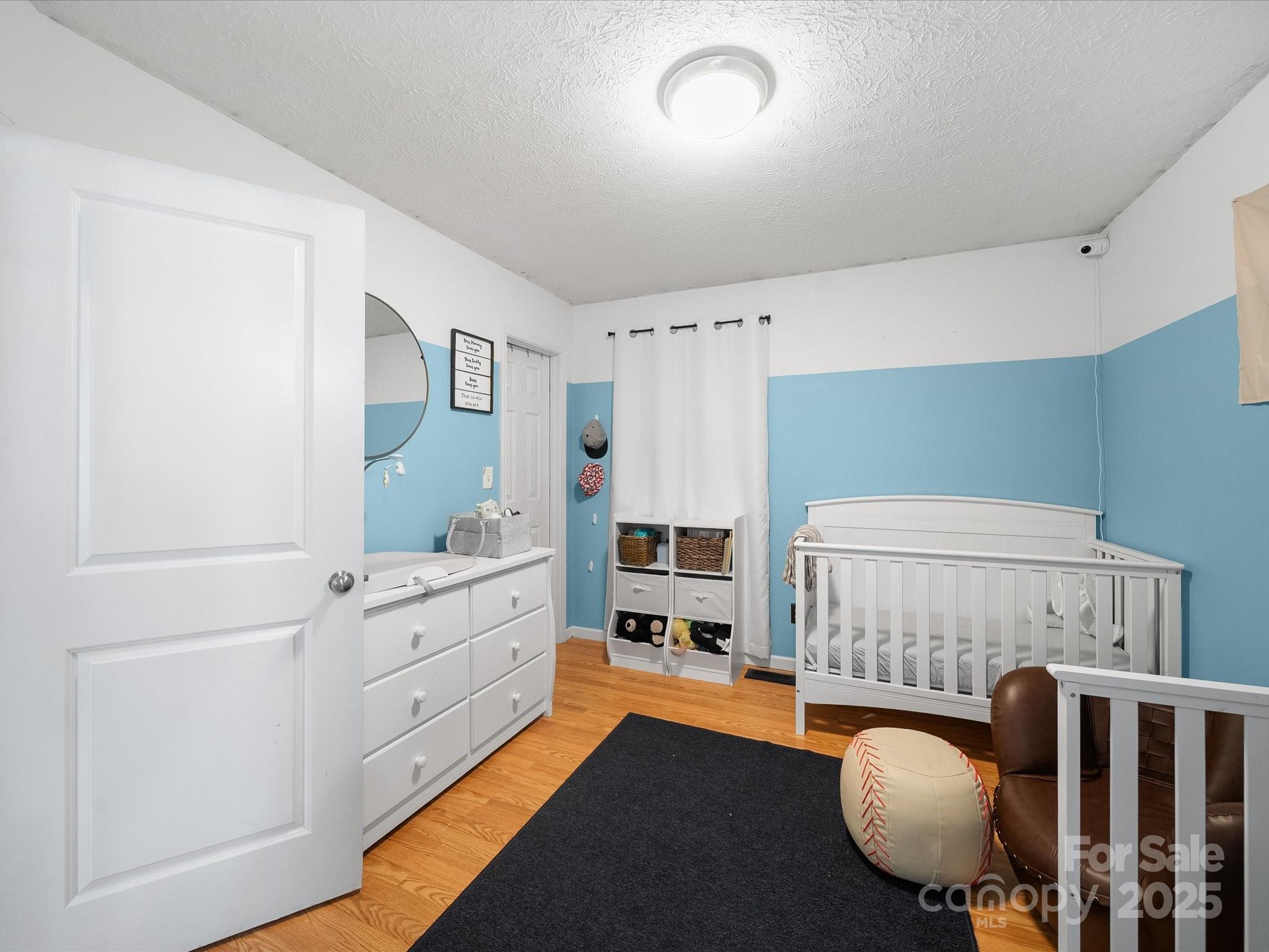 640 Loch Lomond Circle