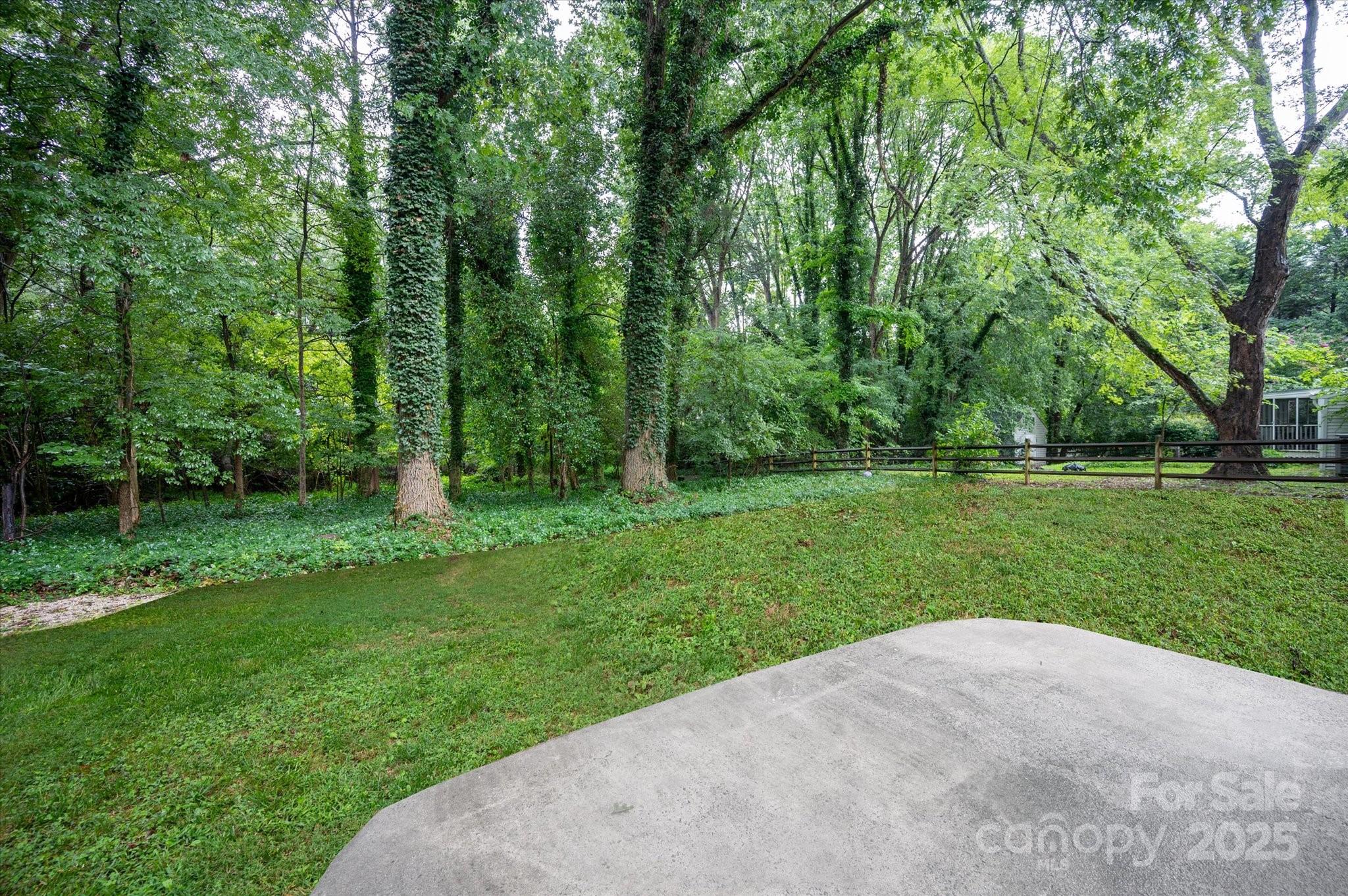 2736 Lawton Bluff Road