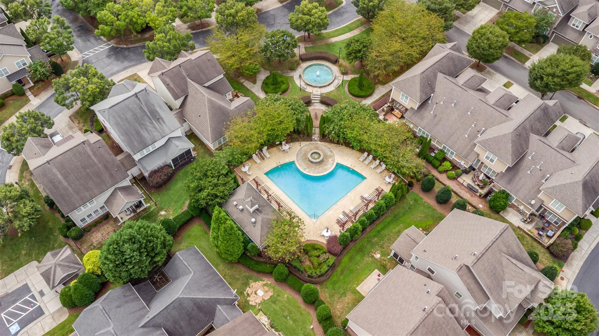 4523 Blackmuir Wood Circle
