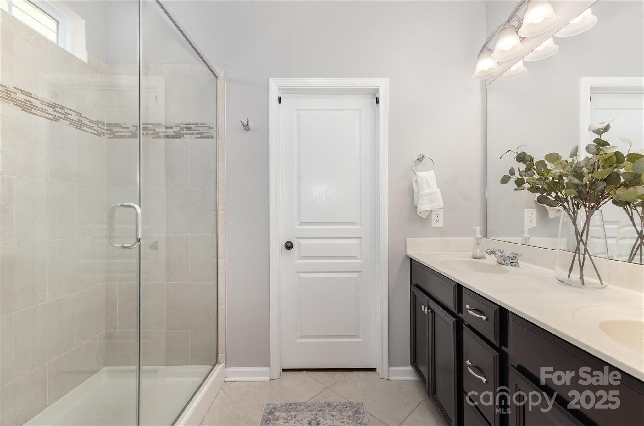 4523 Blackmuir Wood Circle