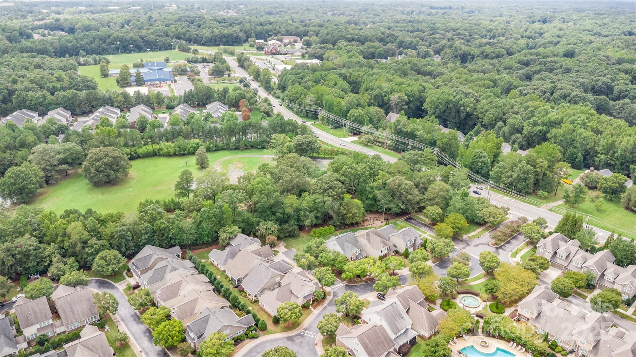 4523 Blackmuir Wood Circle