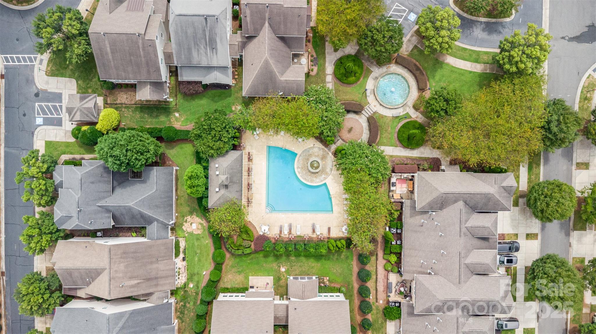 4523 Blackmuir Wood Circle