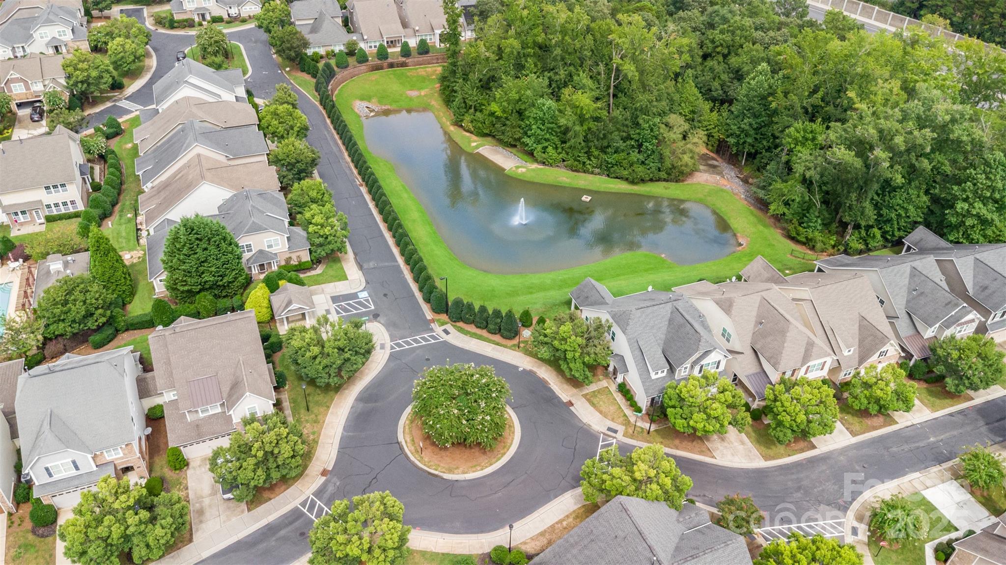 4523 Blackmuir Wood Circle