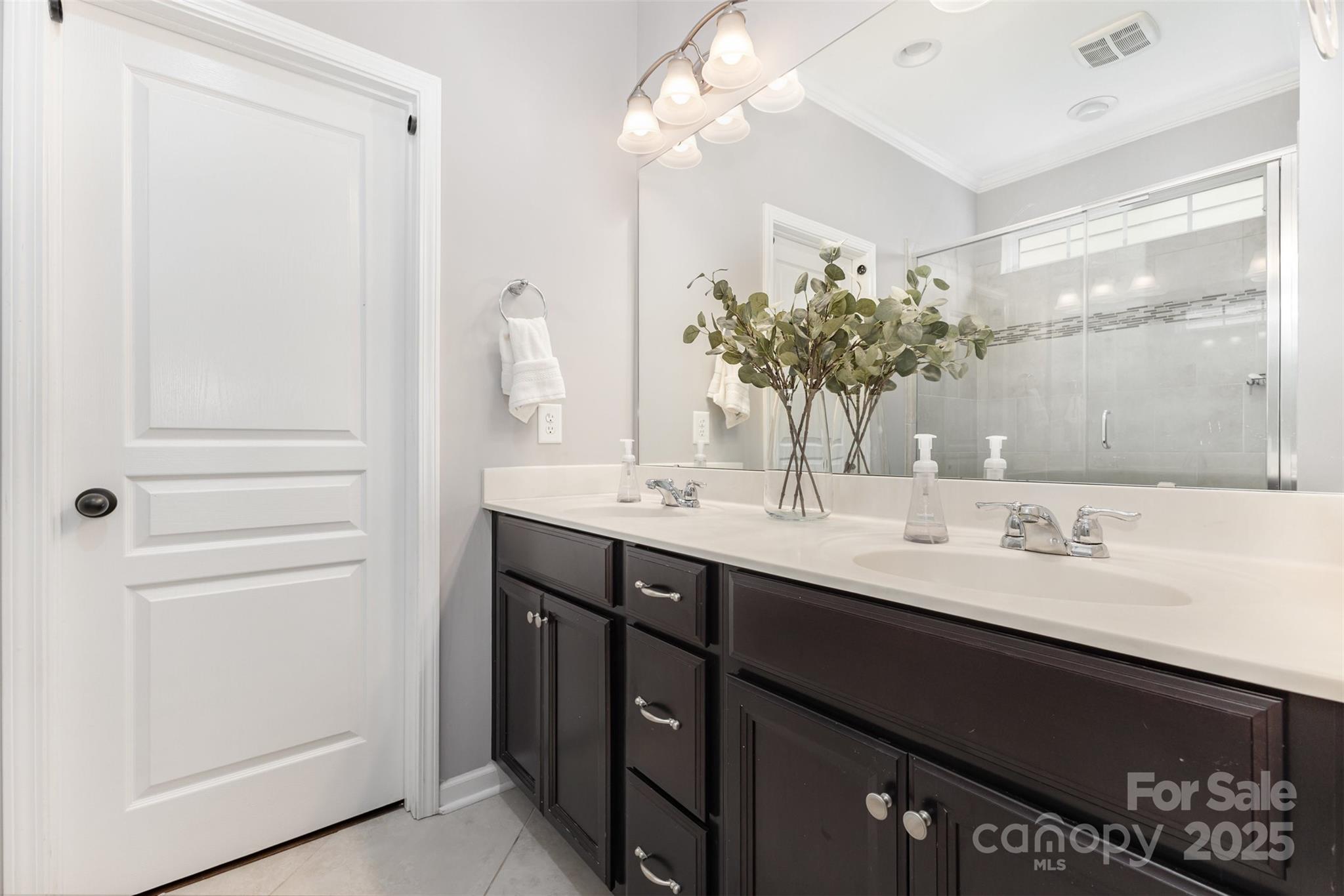 4523 Blackmuir Wood Circle