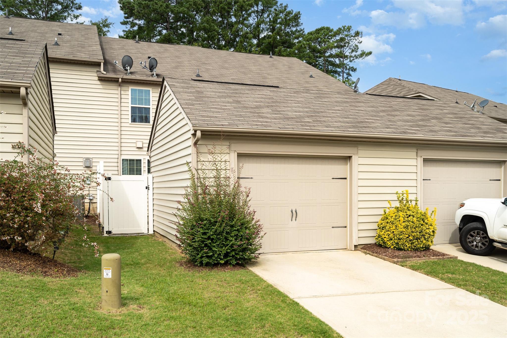 6025 Turkey Oak Lane