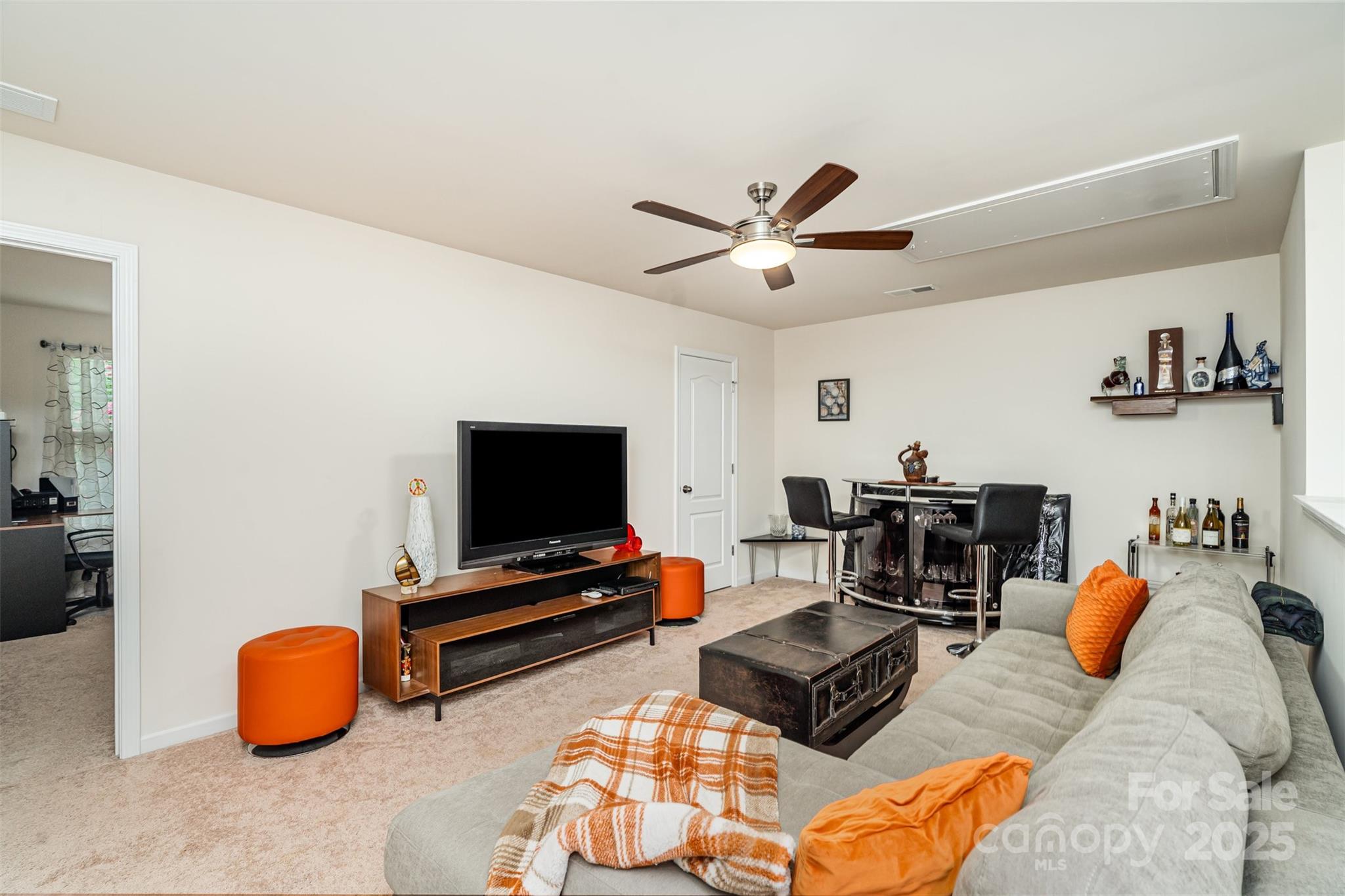 6025 Turkey Oak Lane