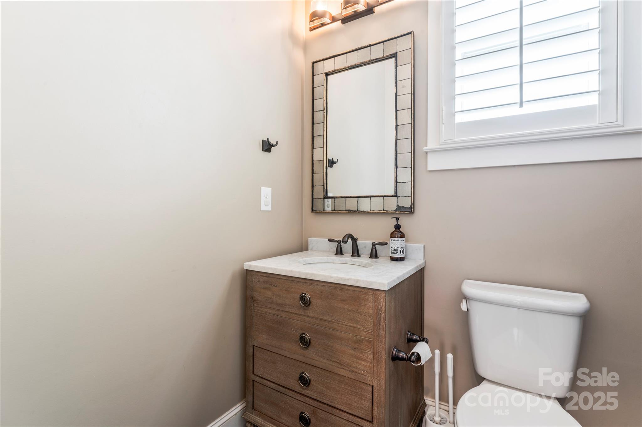 9721 Shoehorn Street