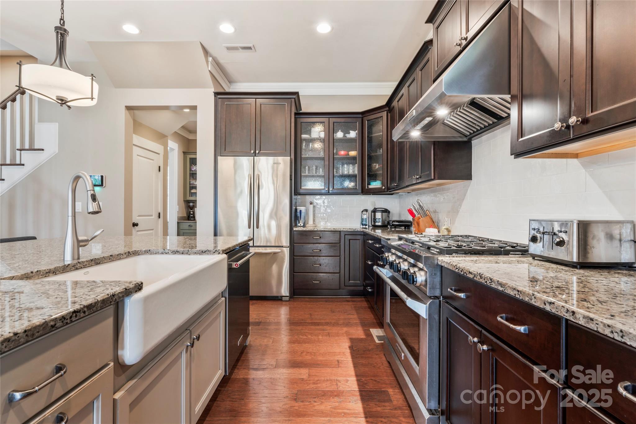 9721 Shoehorn Street