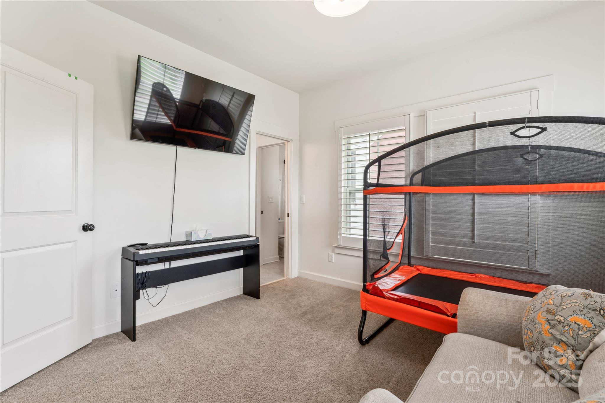 9721 Shoehorn Street