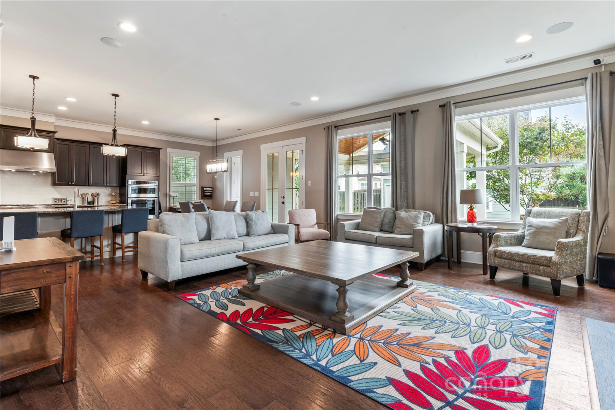 9721 Shoehorn Street