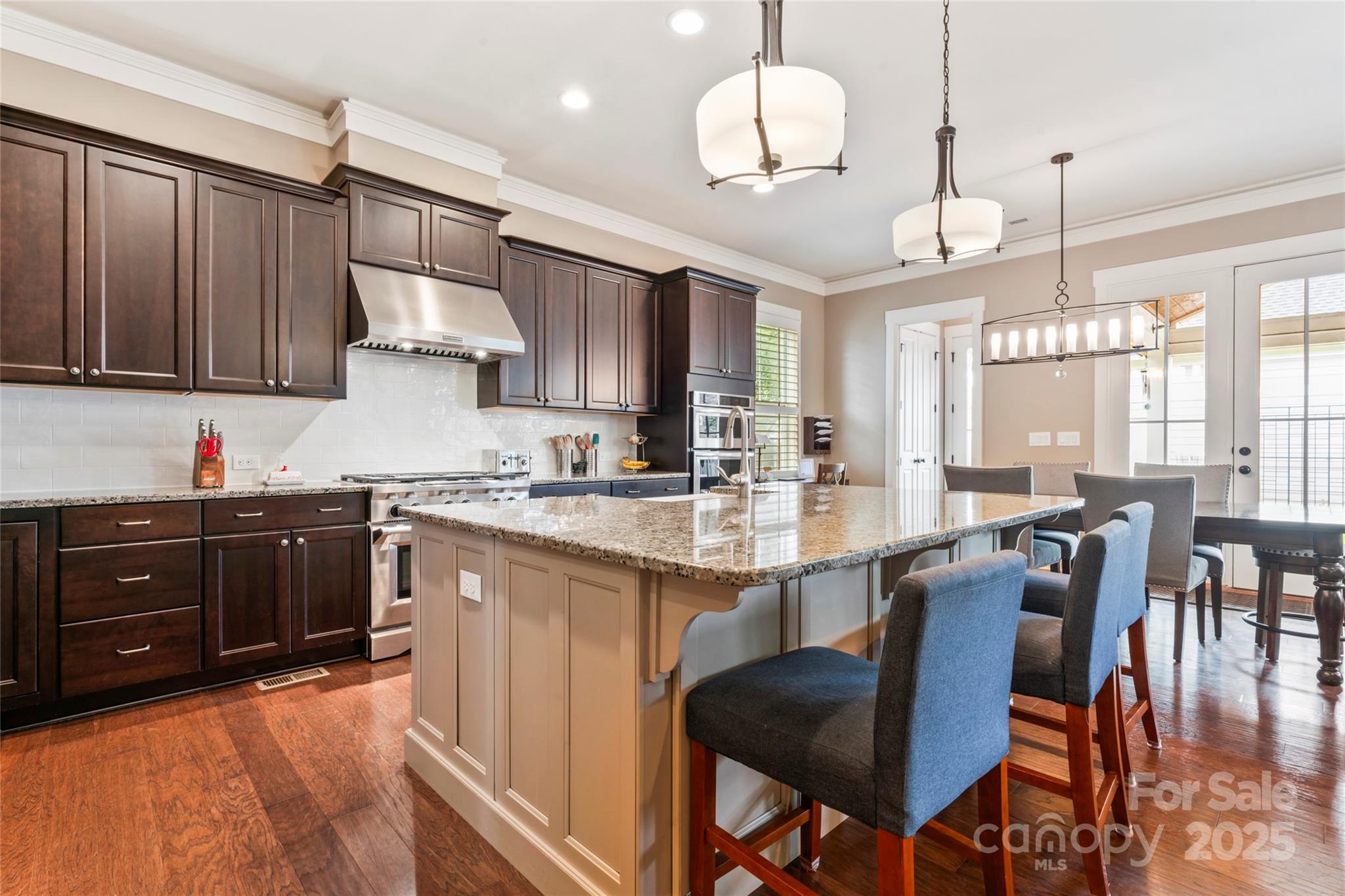 9721 Shoehorn Street