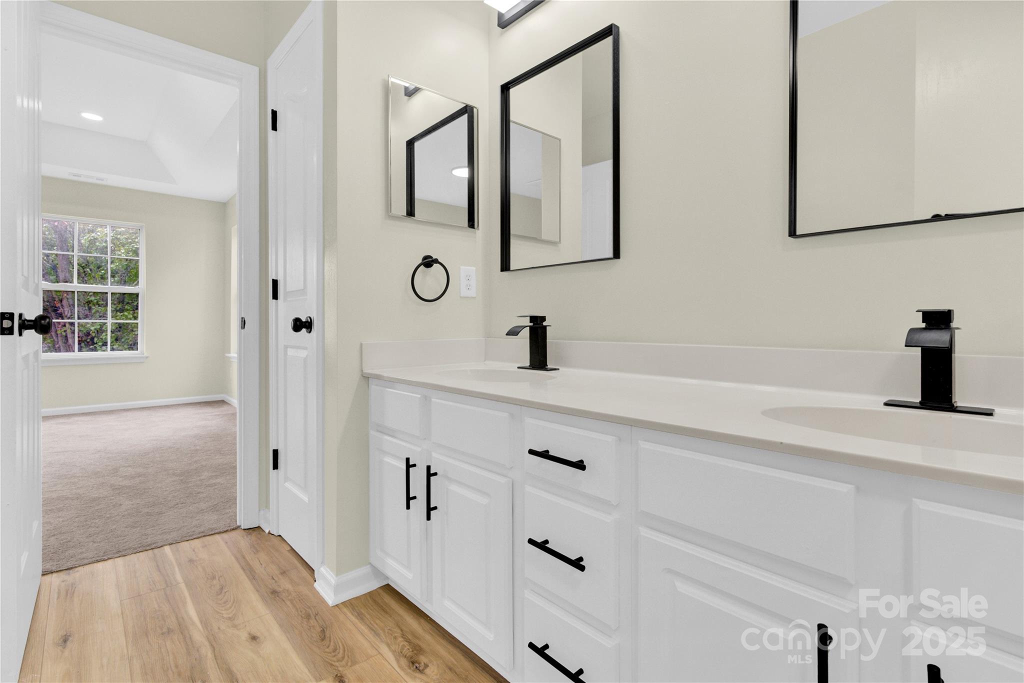 12016 Gemstone Court