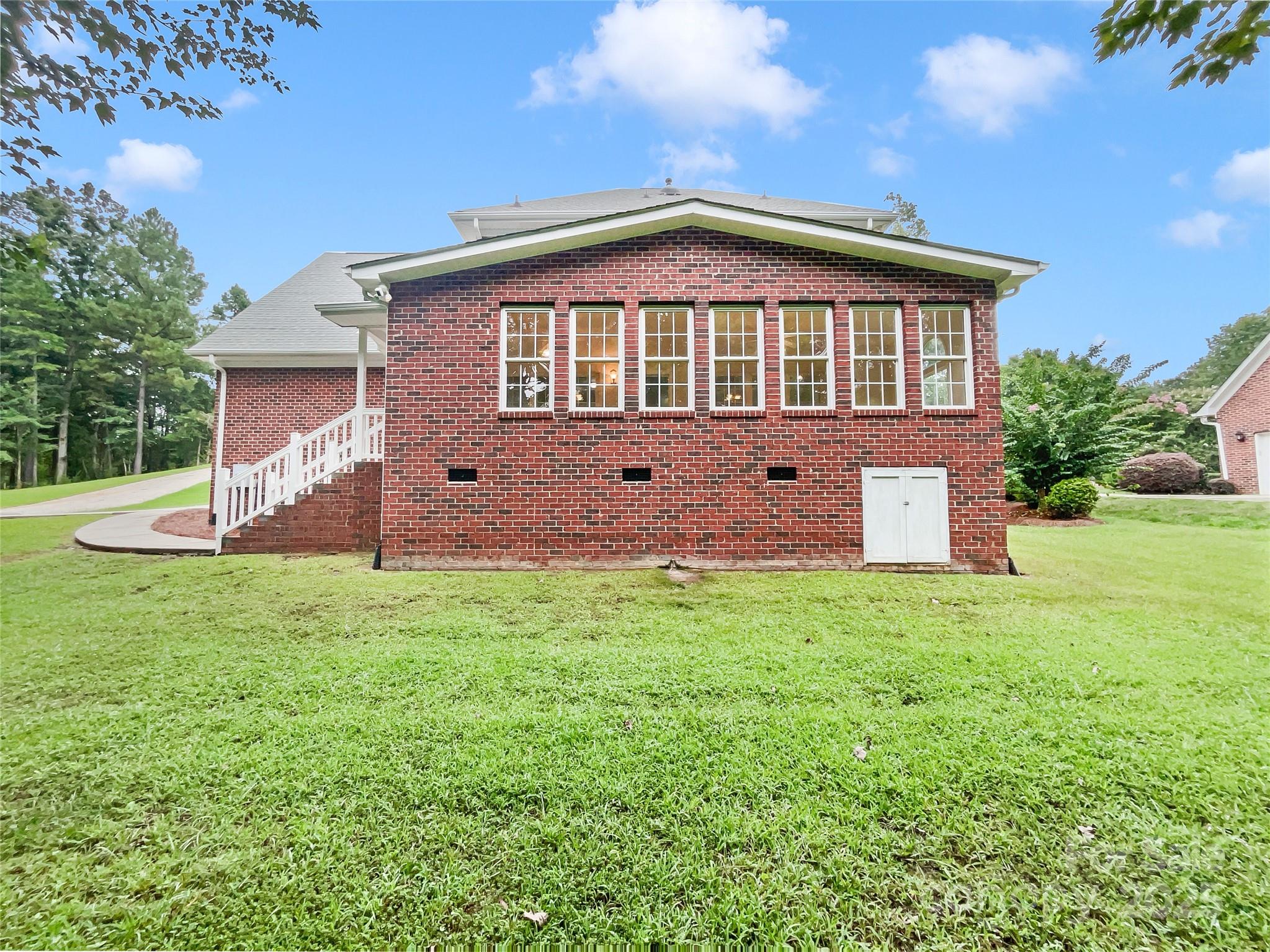 2405 Falling Leaf Court