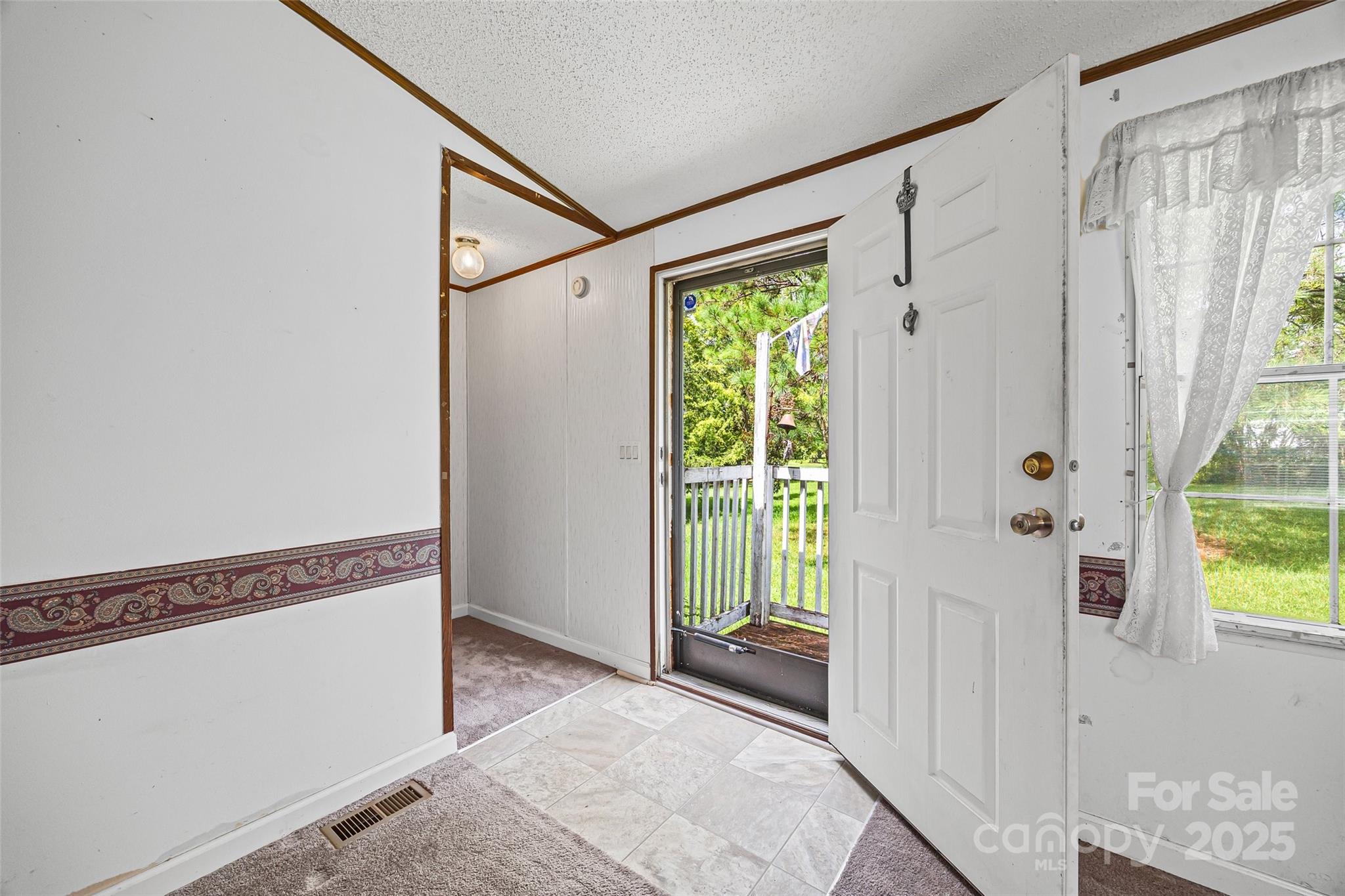 1106 Sierra Road