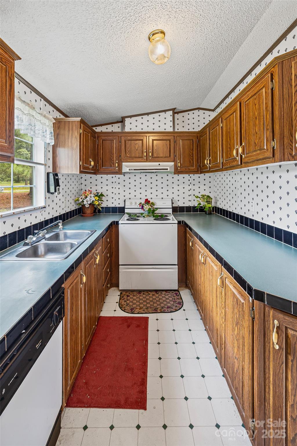 1106 Sierra Road