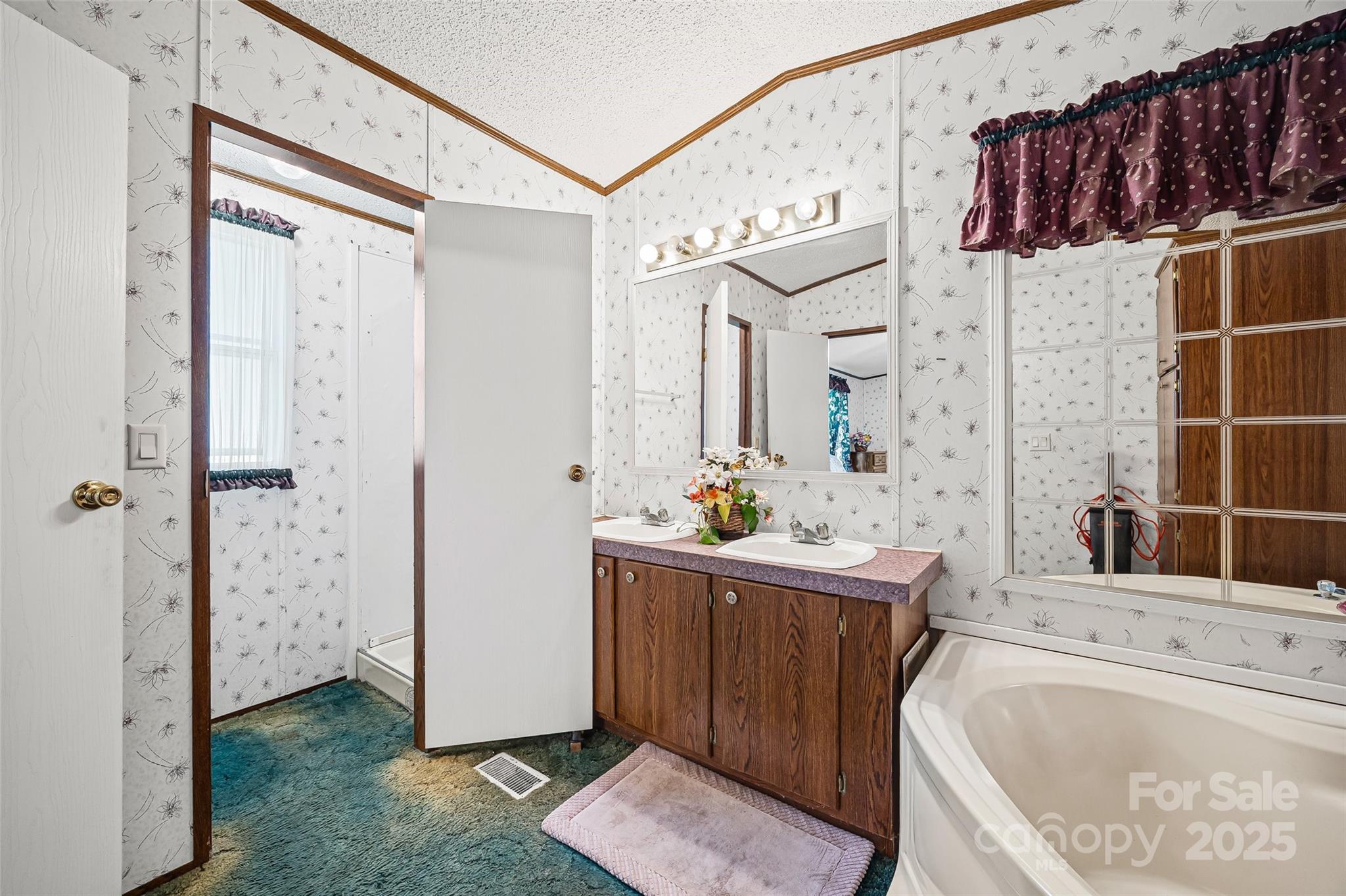 1106 Sierra Road