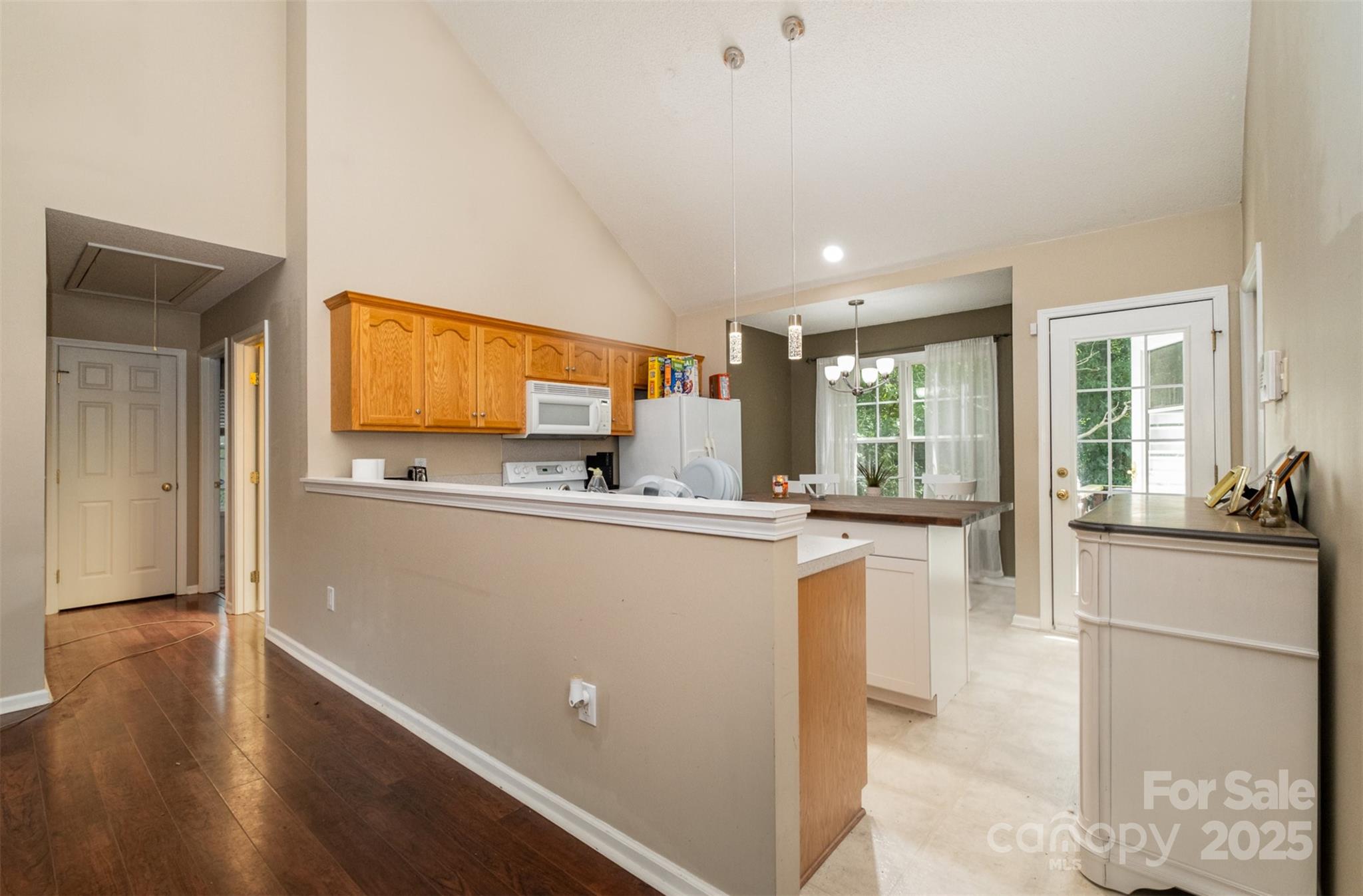 159 Pitts School Road NW