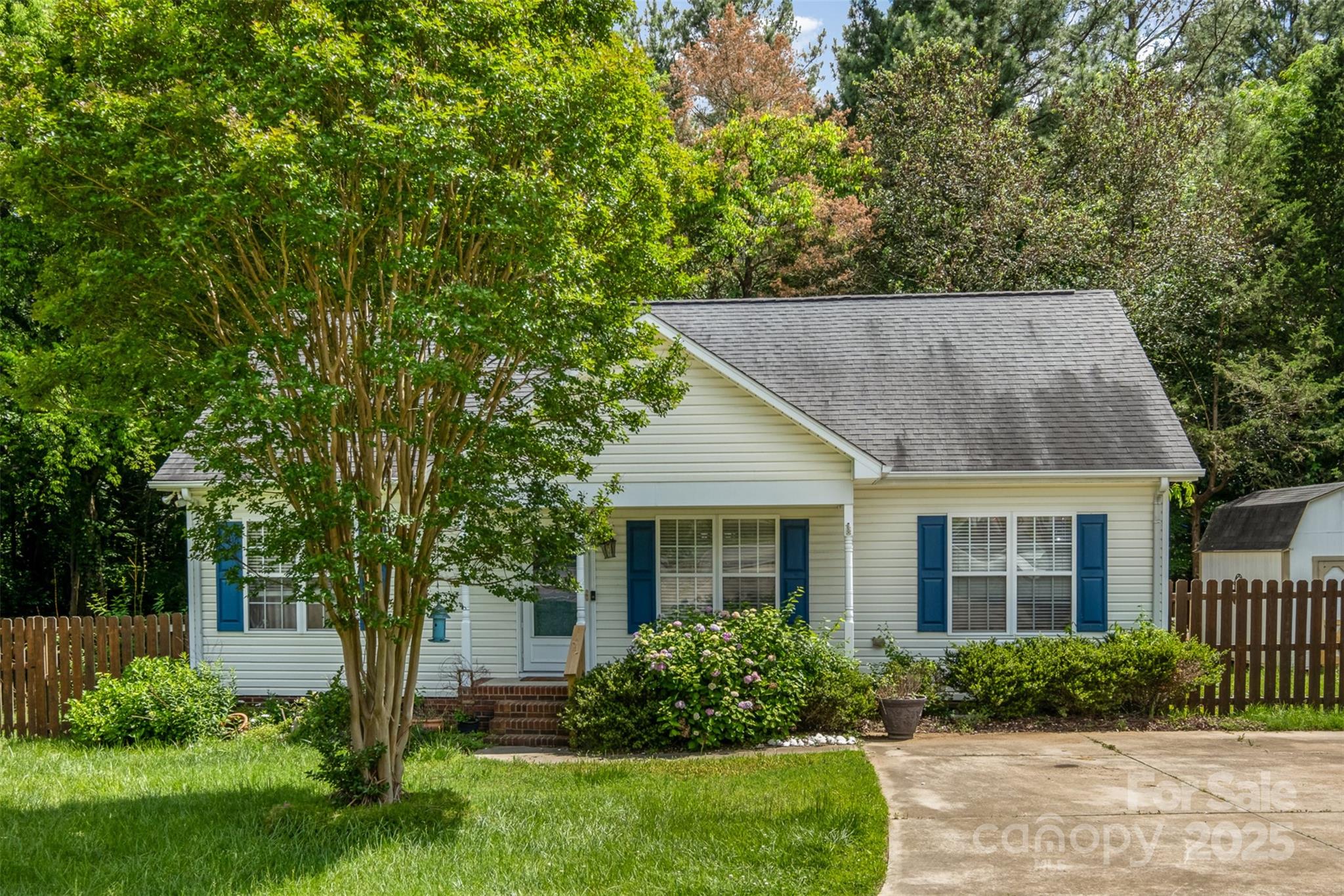 159 Pitts School Road NW