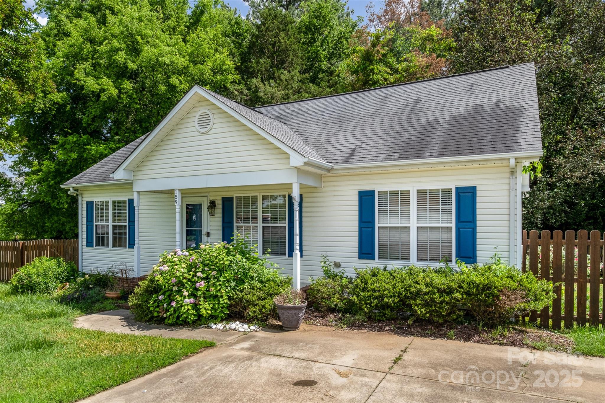 159 Pitts School Road NW