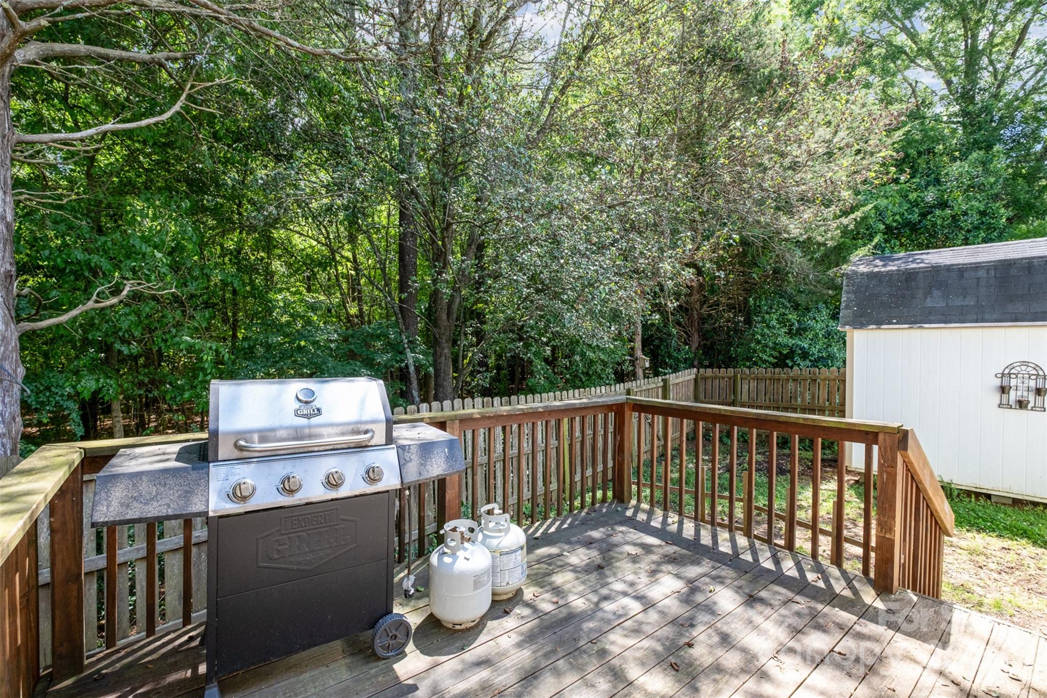159 Pitts School Road NW