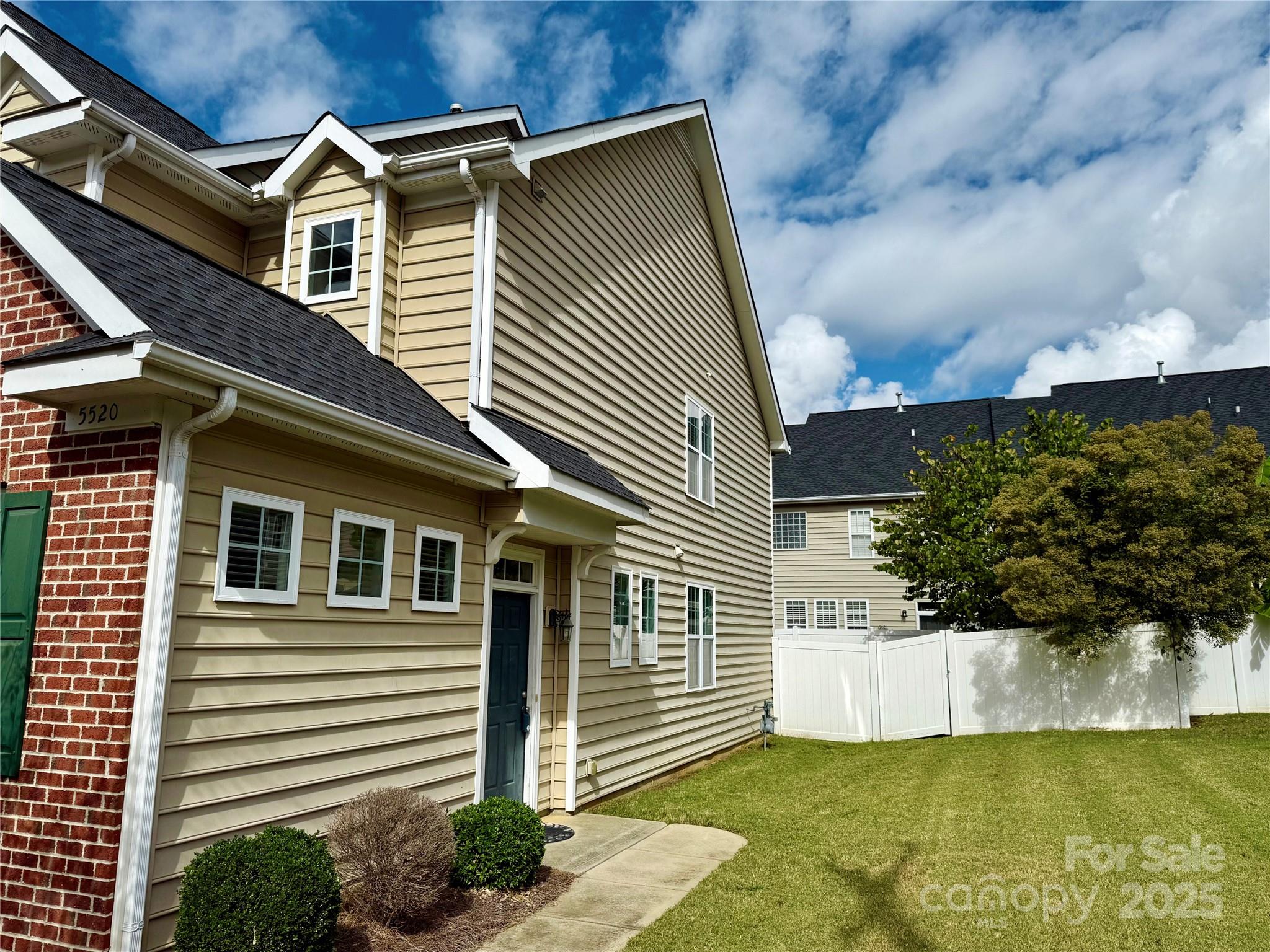 5520 Allison Lane