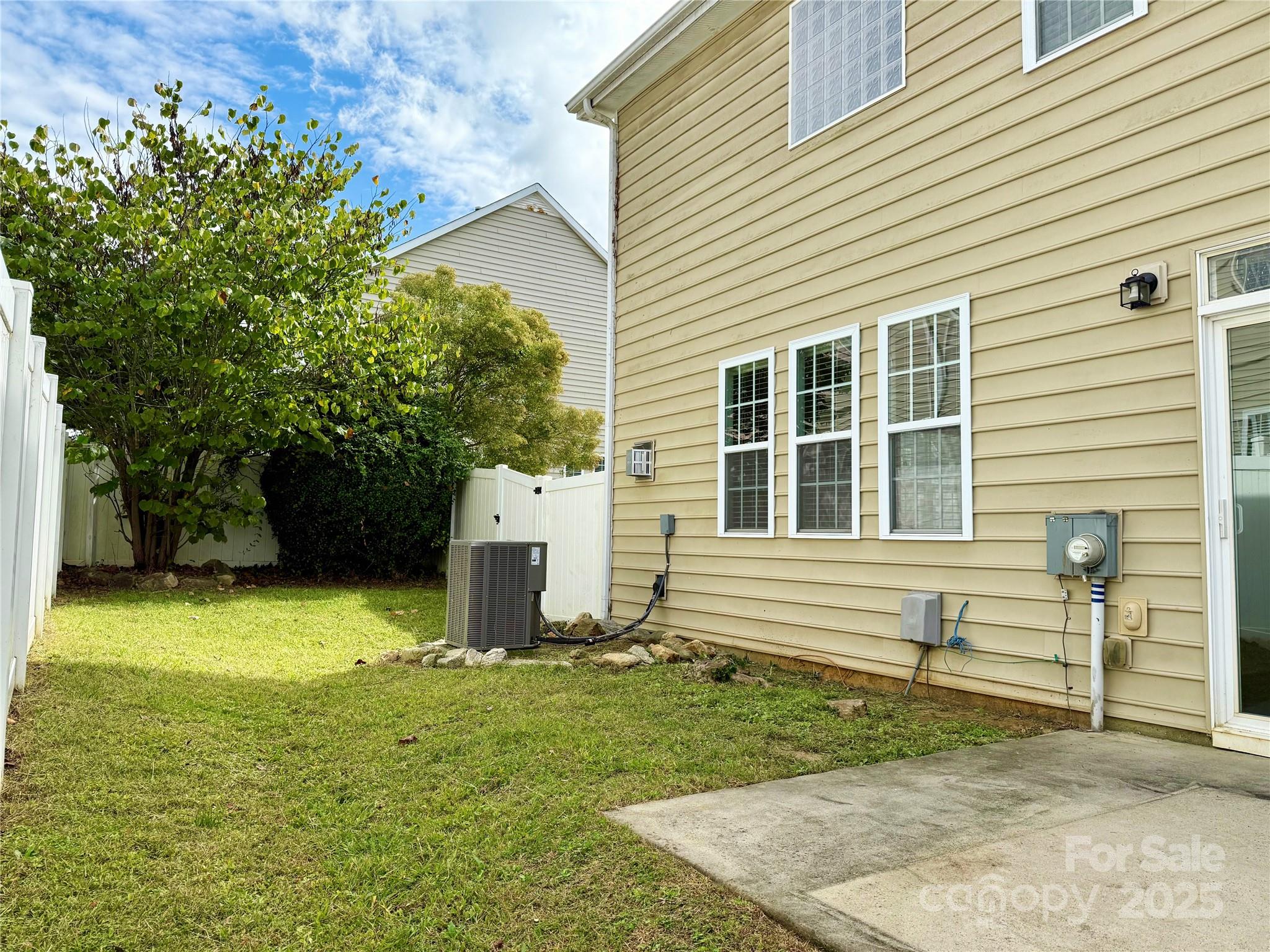5520 Allison Lane