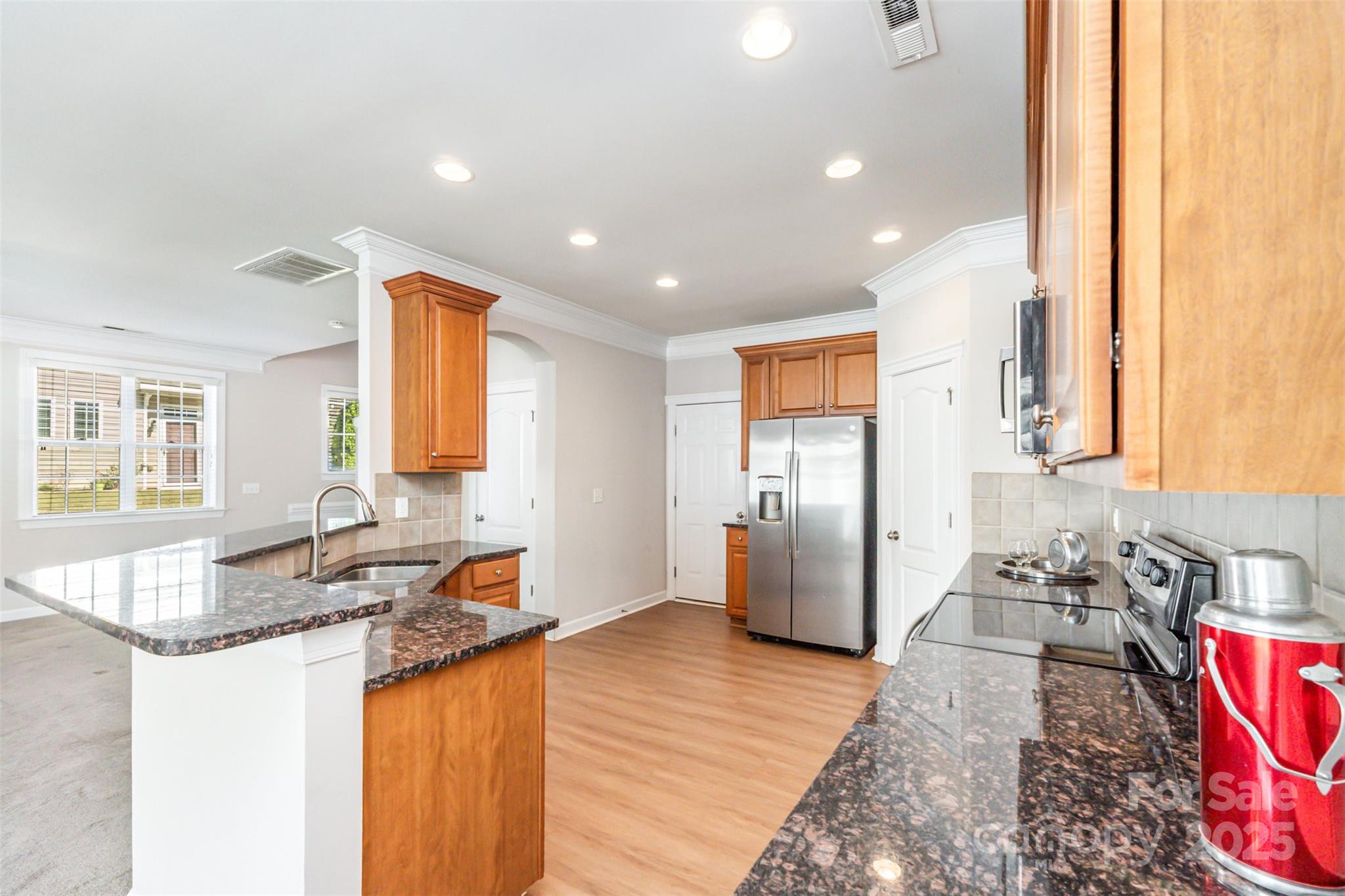 5520 Allison Lane