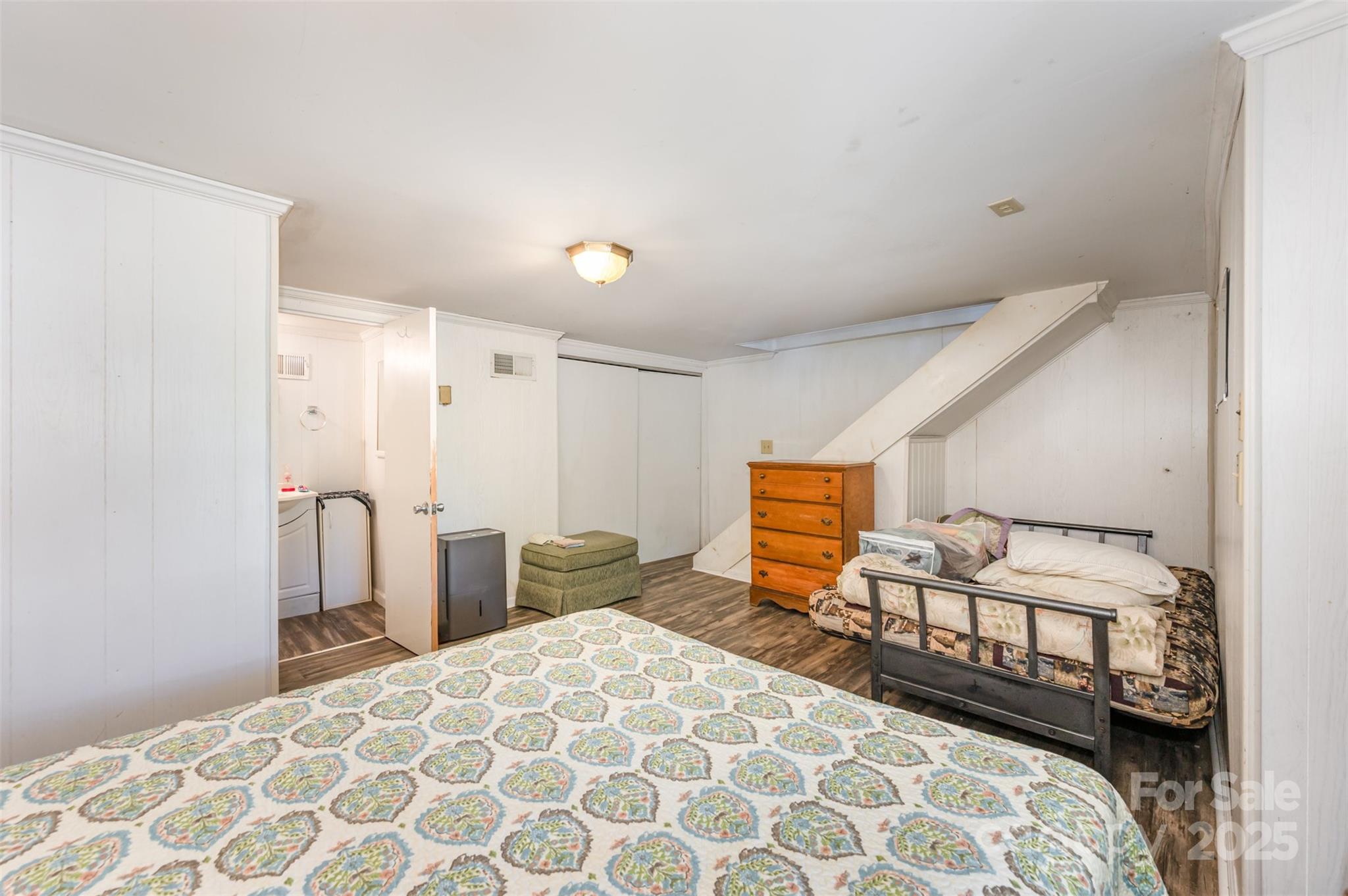 494 Deerfield Road