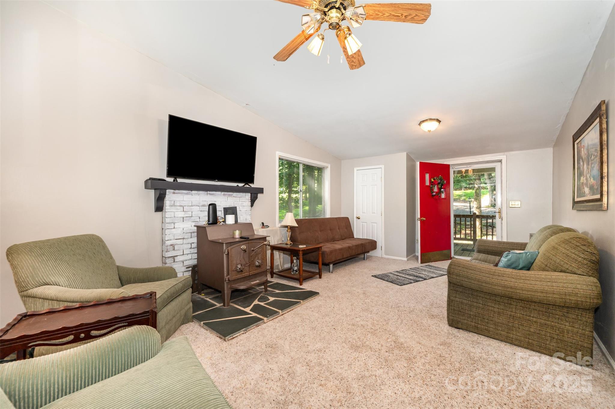 494 Deerfield Road
