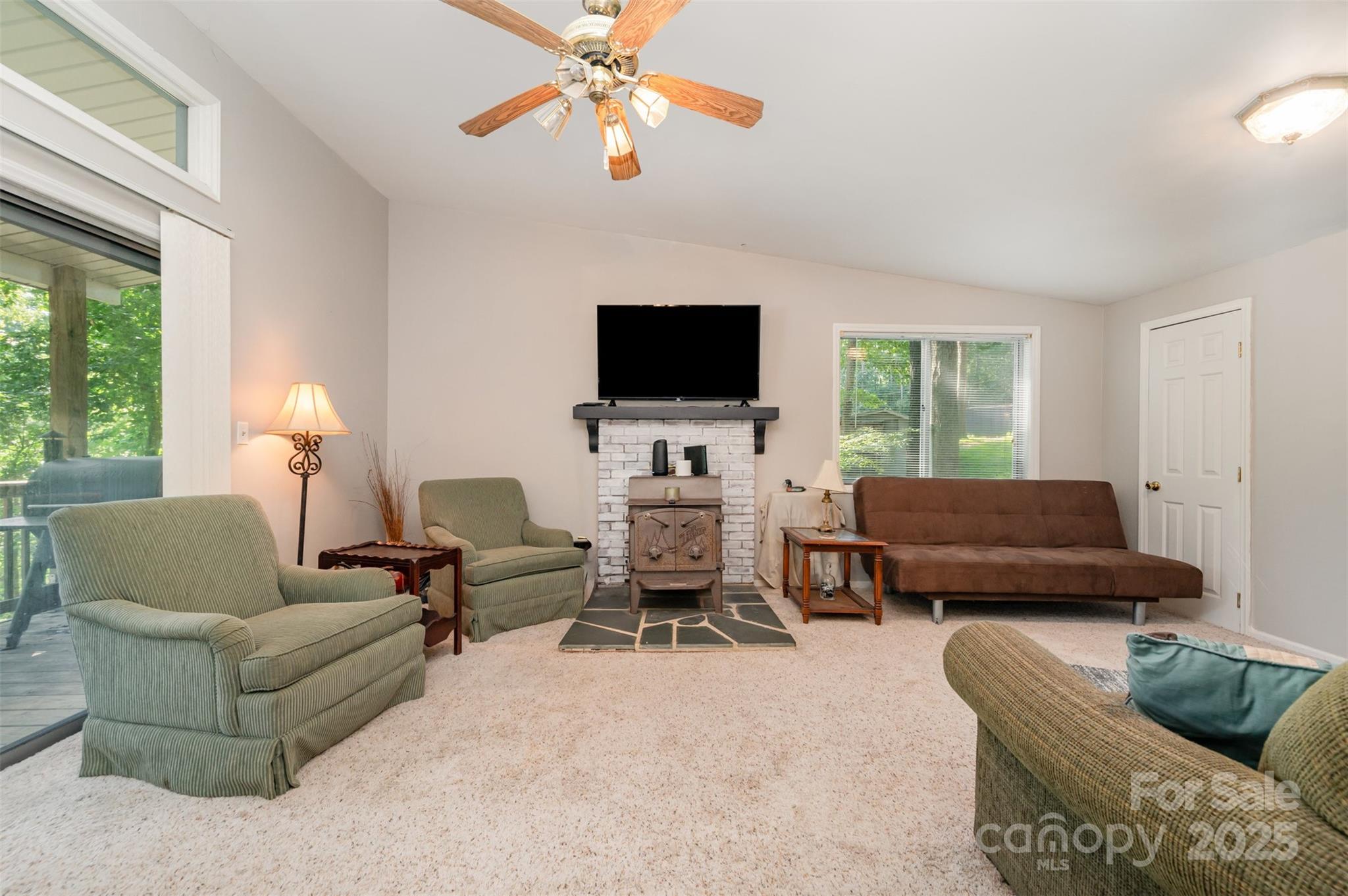 494 Deerfield Road
