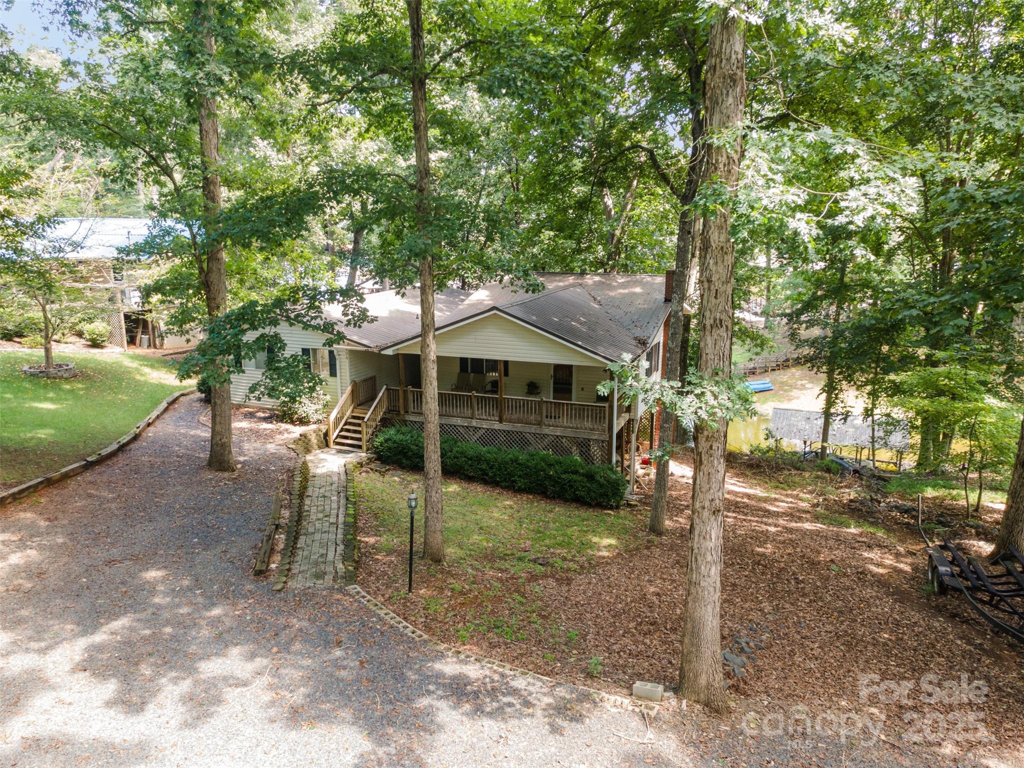 494 Deerfield Road