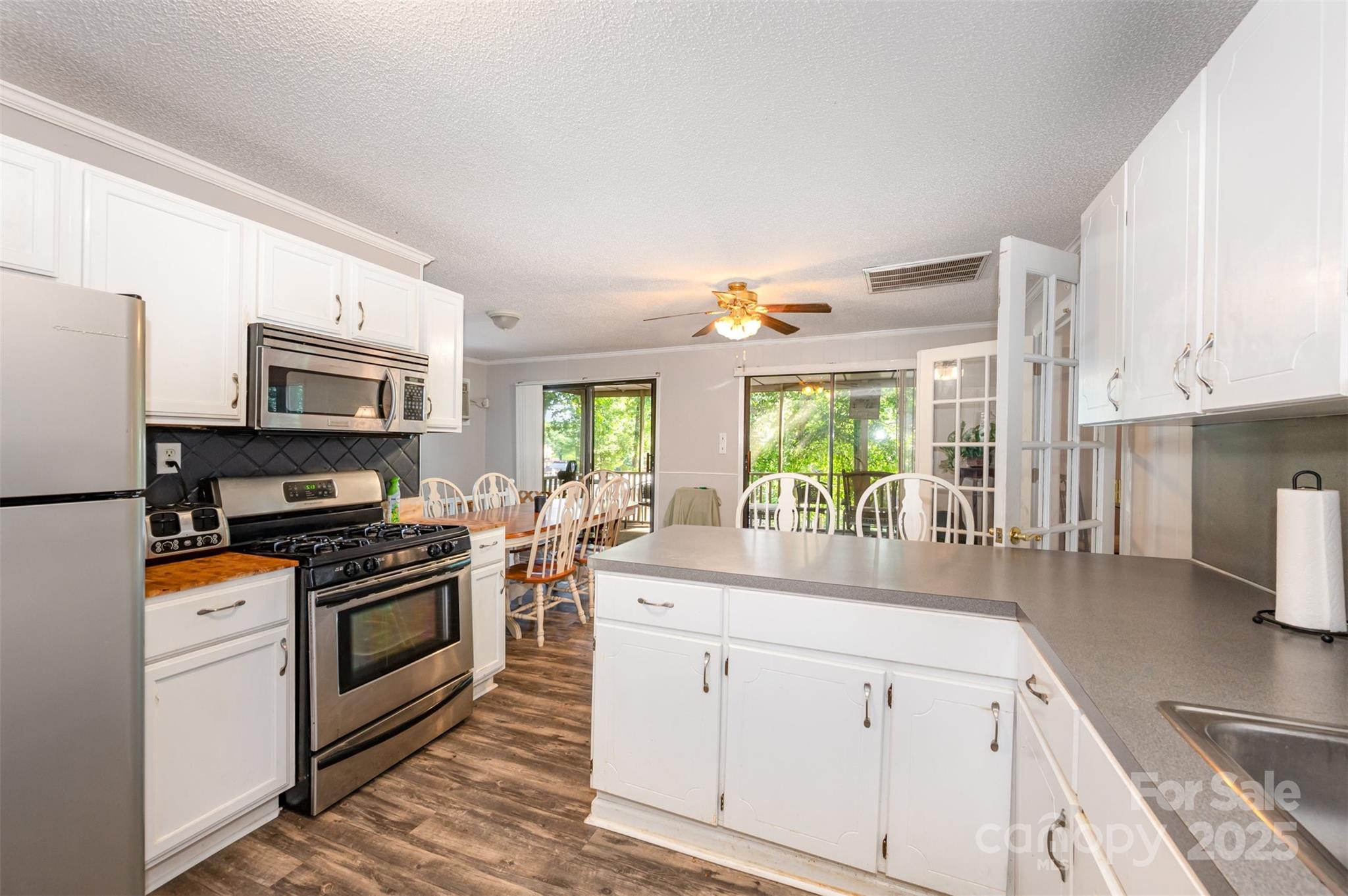 494 Deerfield Road