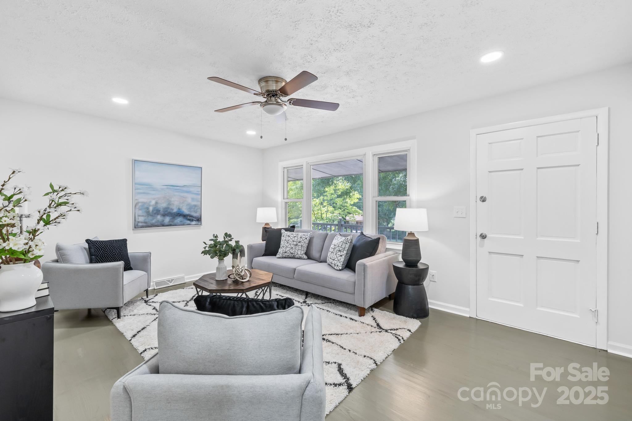 125 Bridges Circle