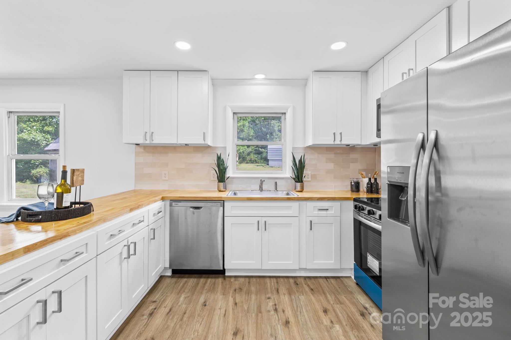 125 Bridges Circle