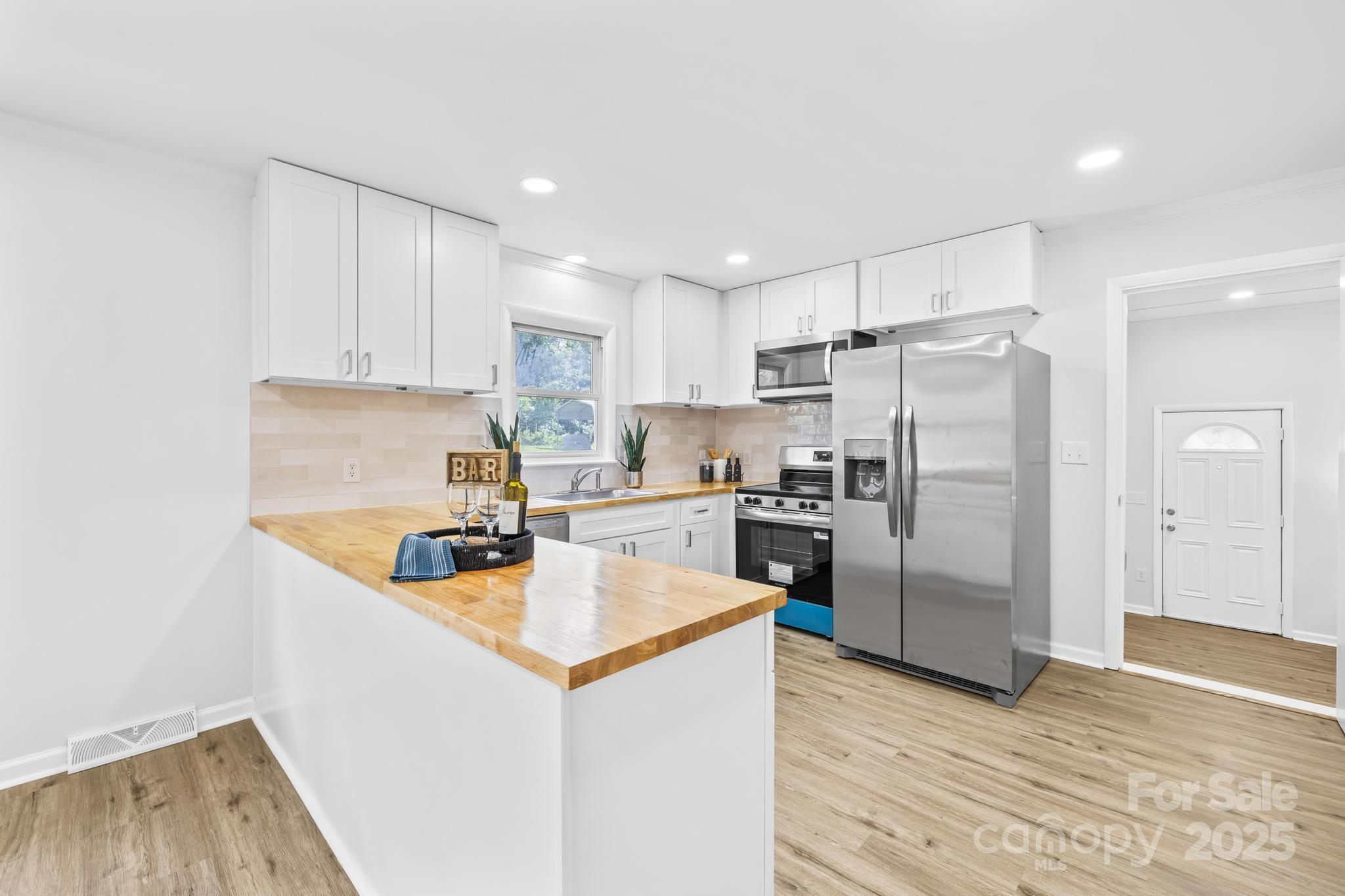 125 Bridges Circle