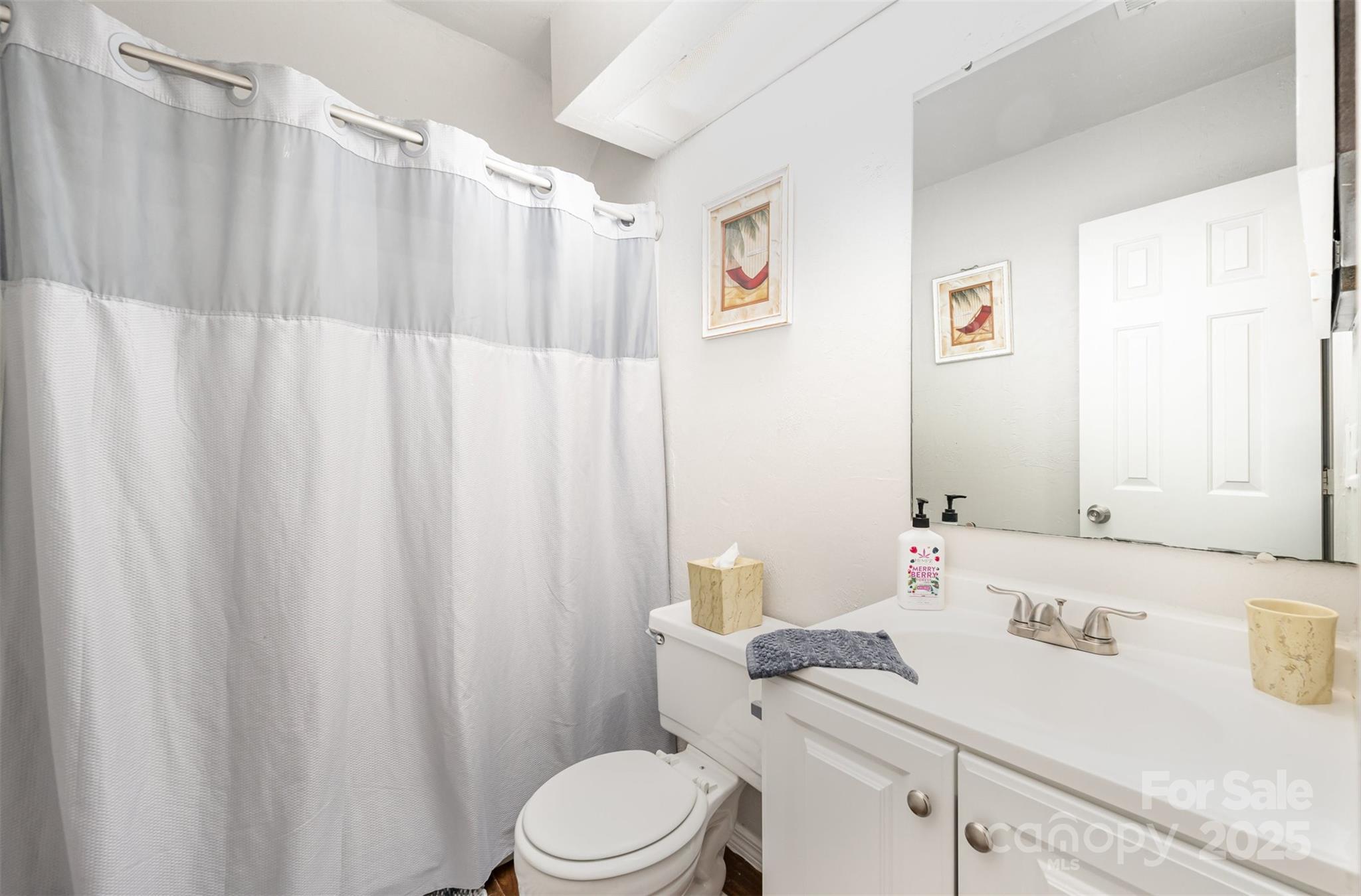 2424 Castlecomer Drive