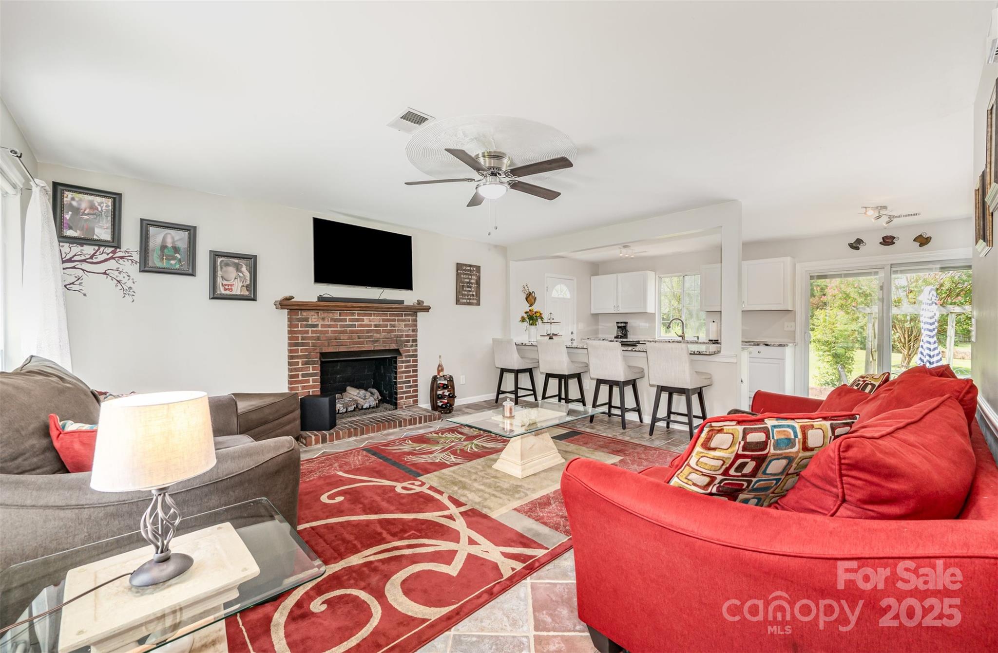 2424 Castlecomer Drive