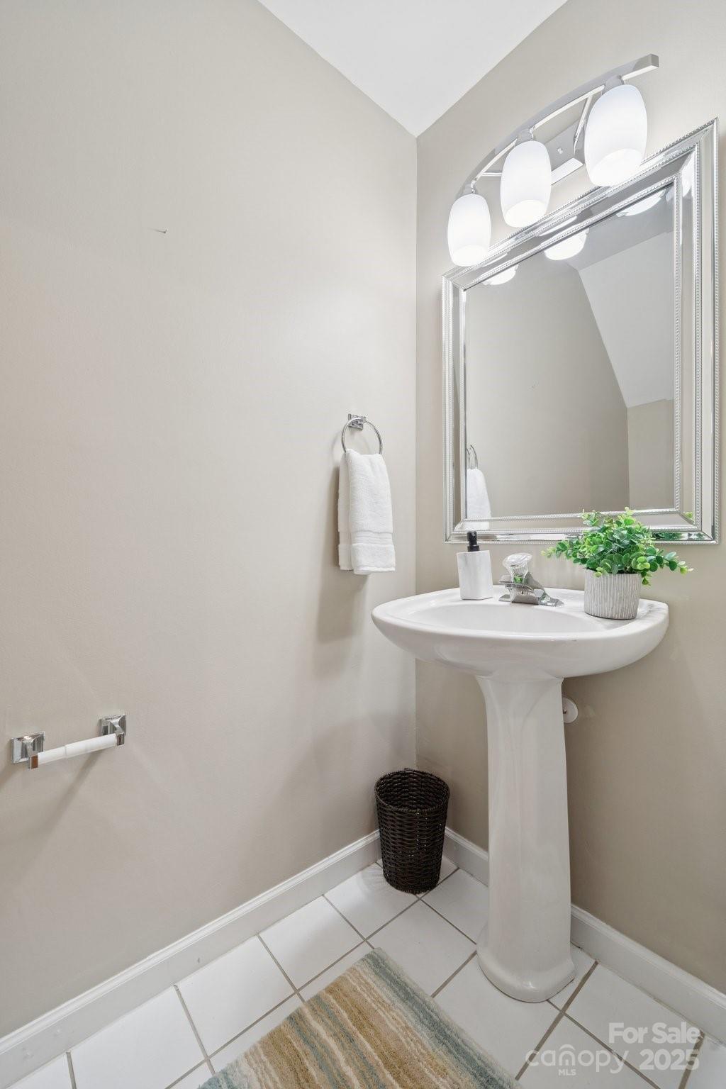 3043 Uxbridge Woods Court