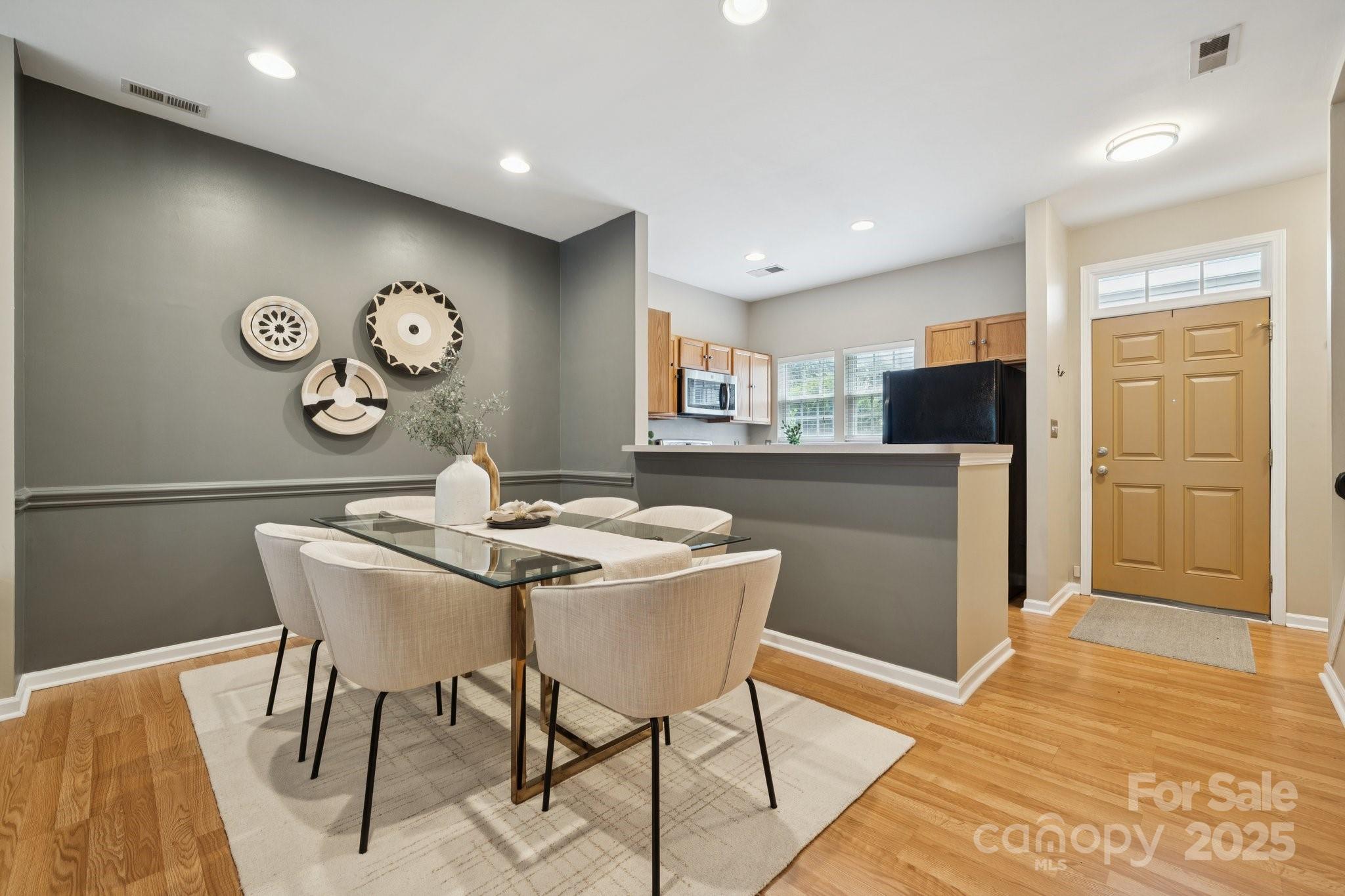 3043 Uxbridge Woods Court