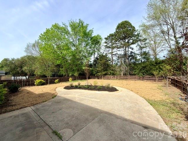 1022 Canopy Drive