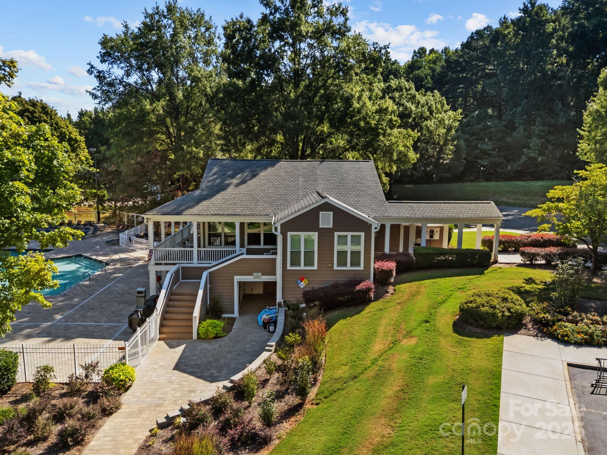 4402 Poplar Grove Drive