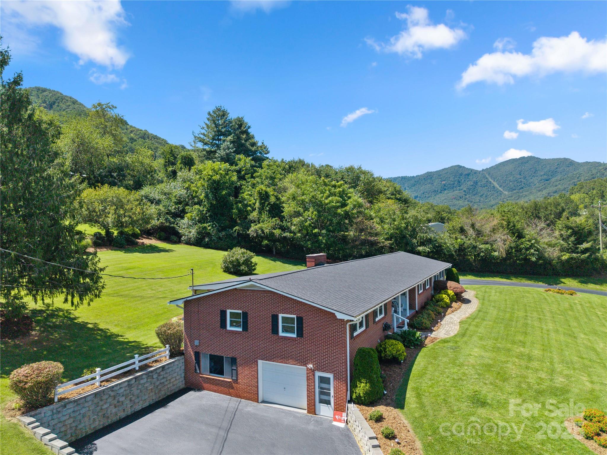 111 Curtis Creek Road