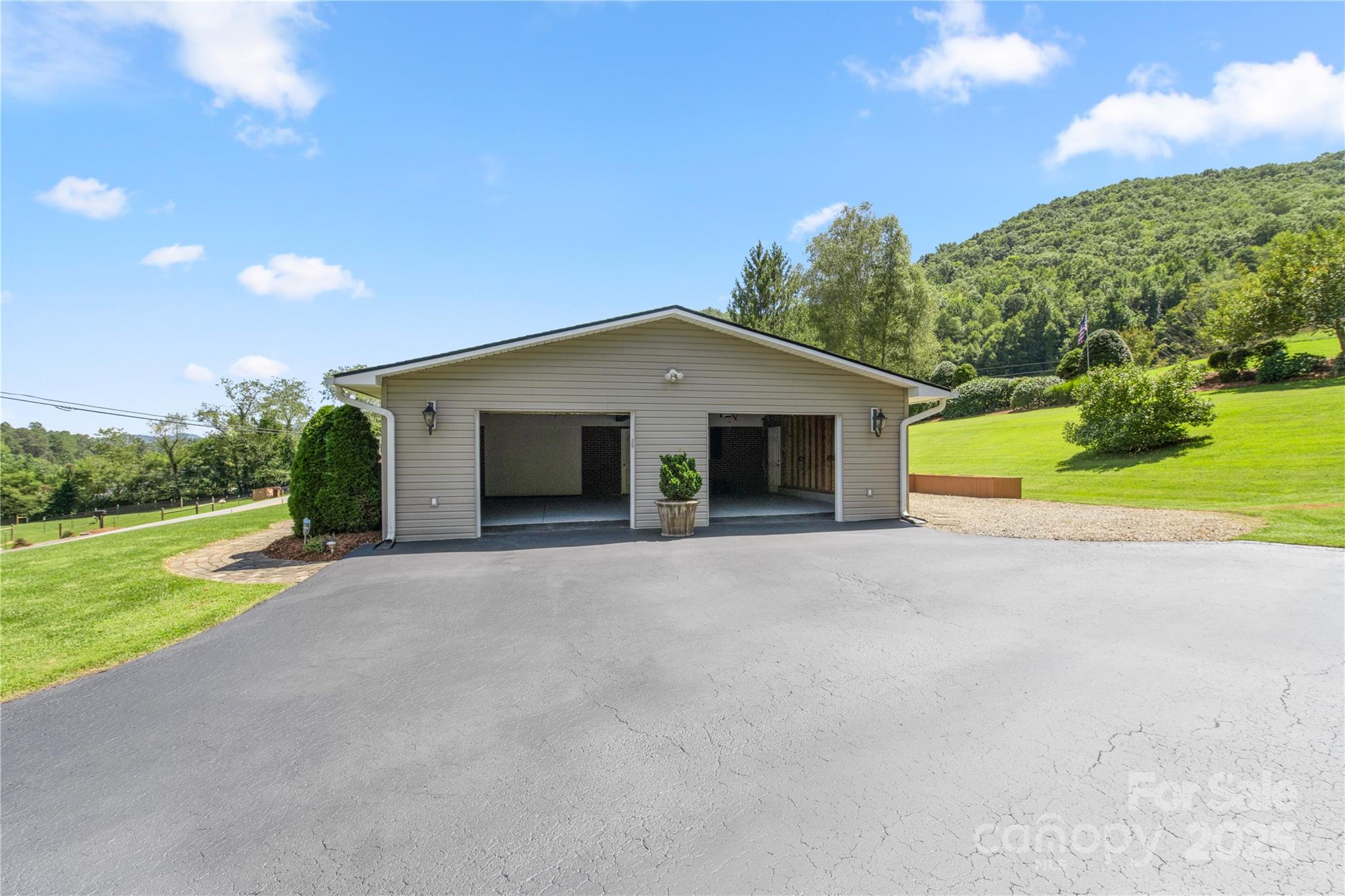 111 Curtis Creek Road