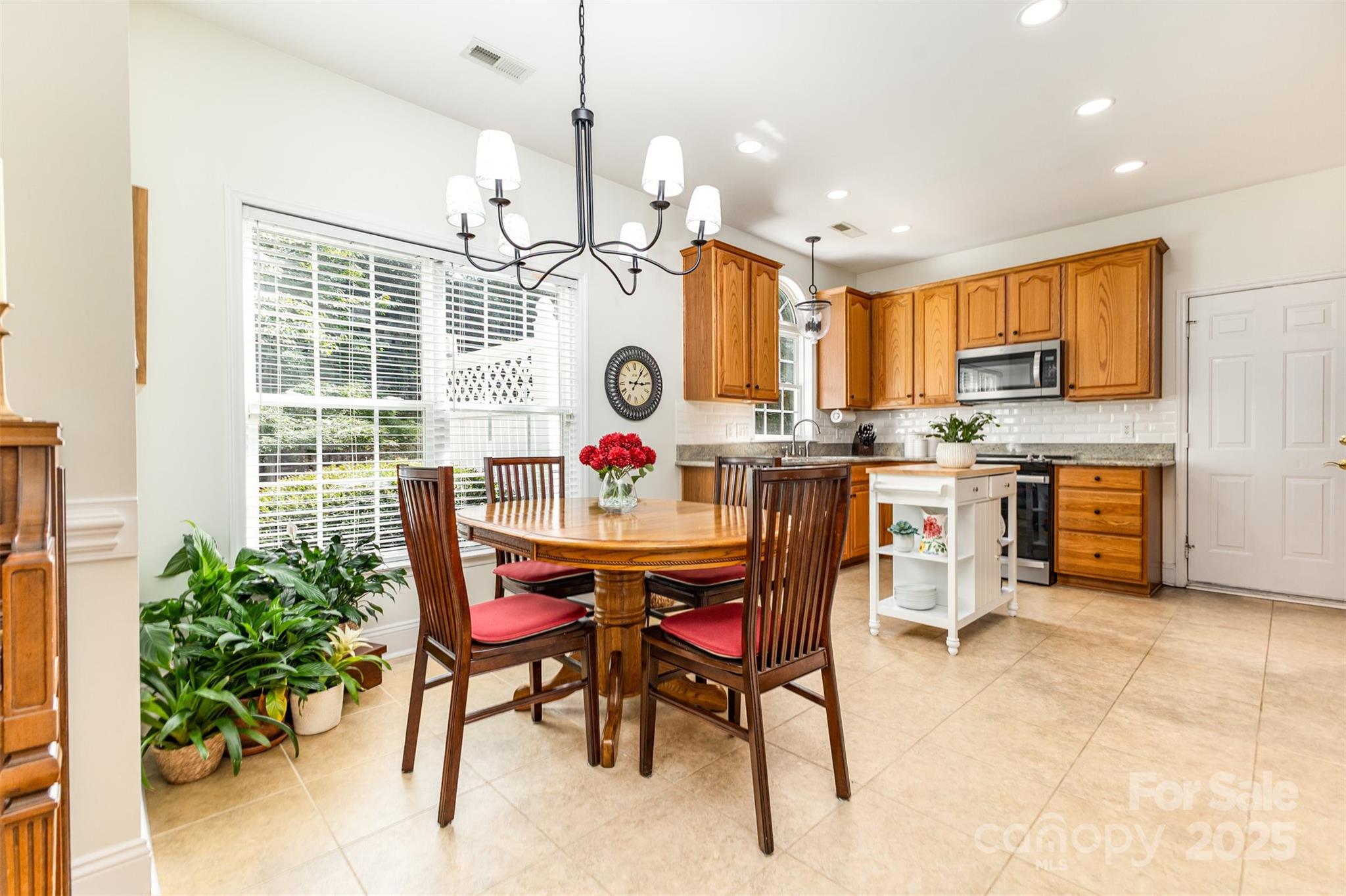 3805 Nancy Creek Road Unit: 5
